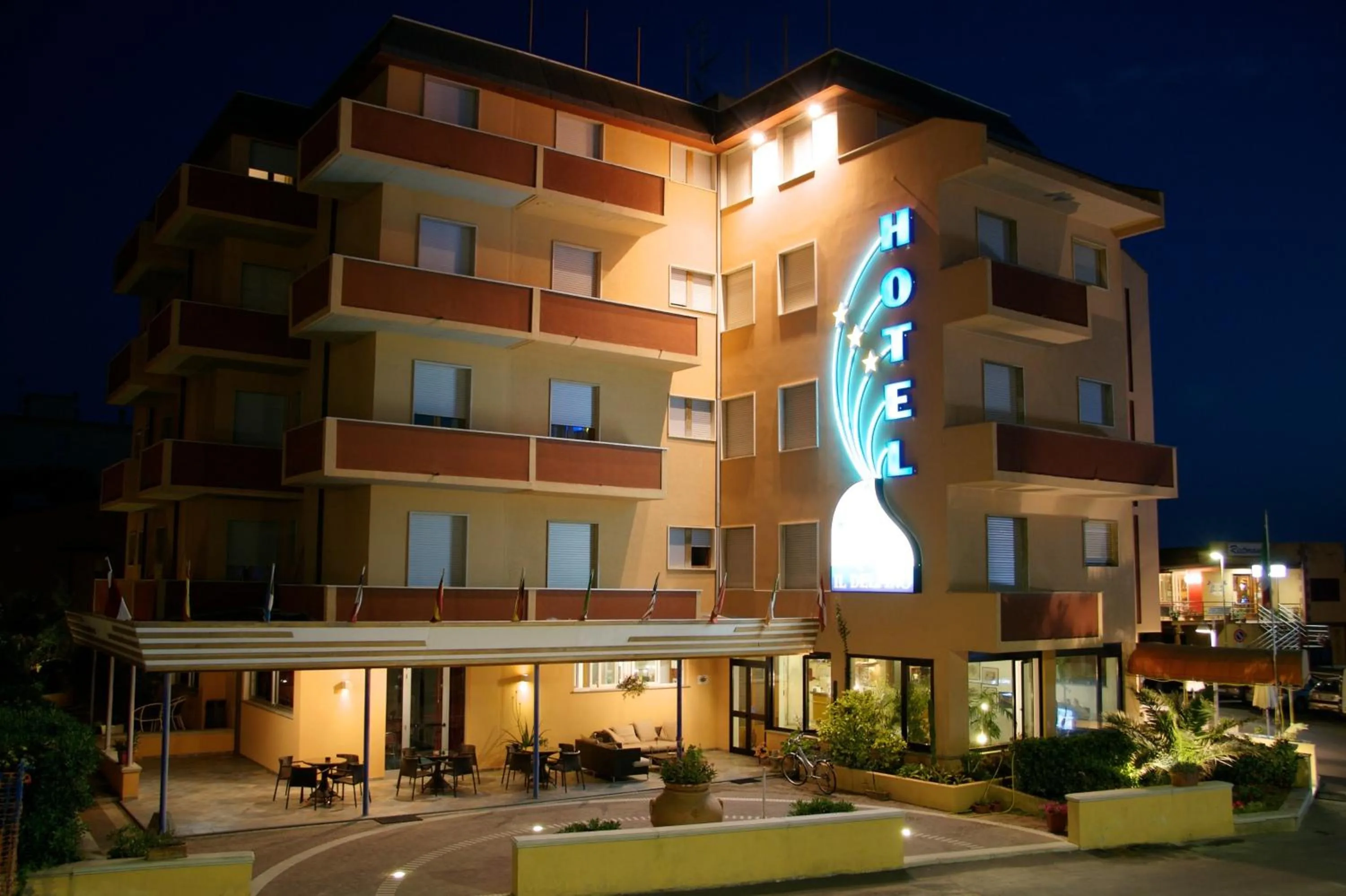 Property building in Hotel il Delfino