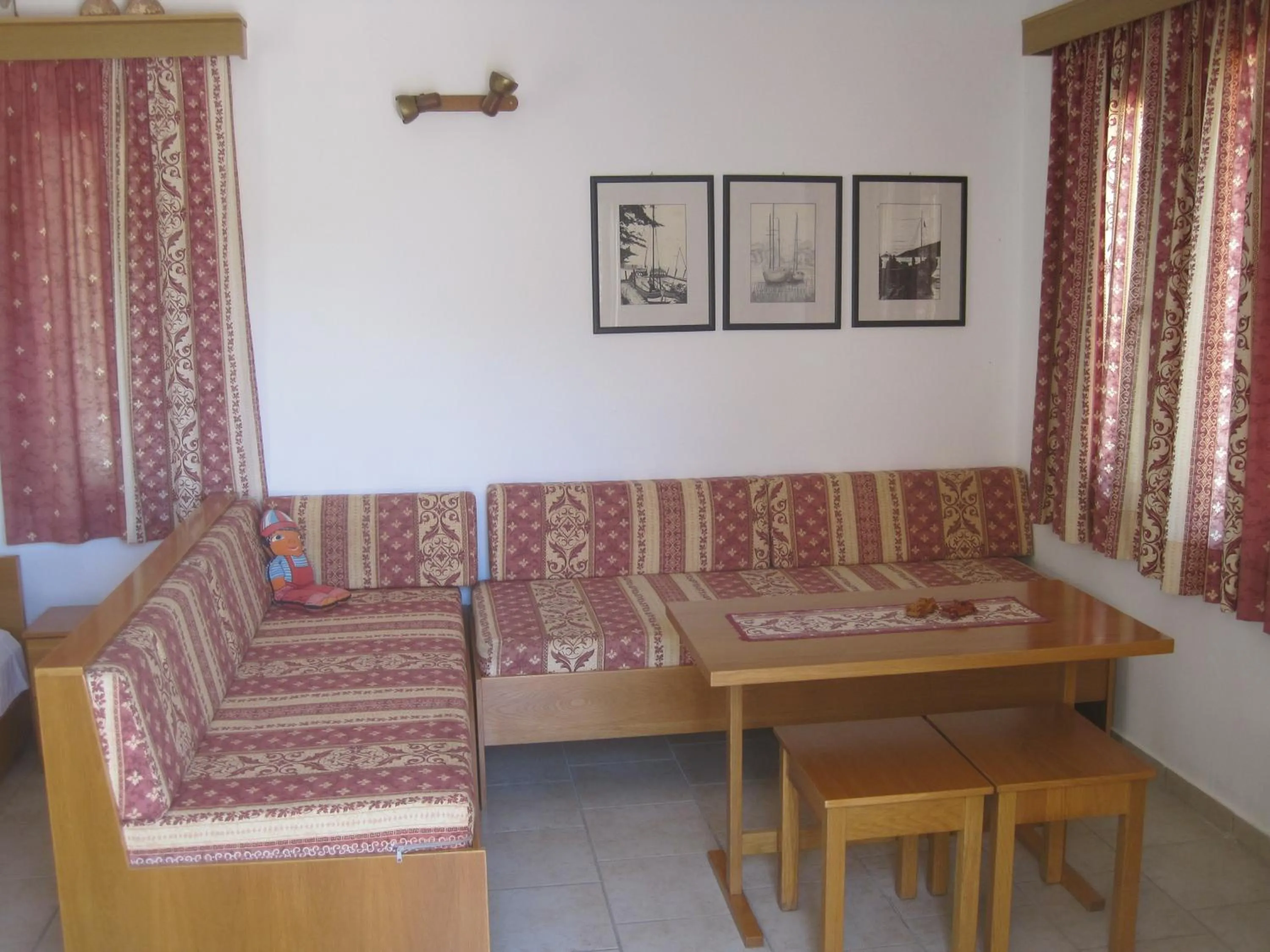 Day in Vamos Palace Apartments