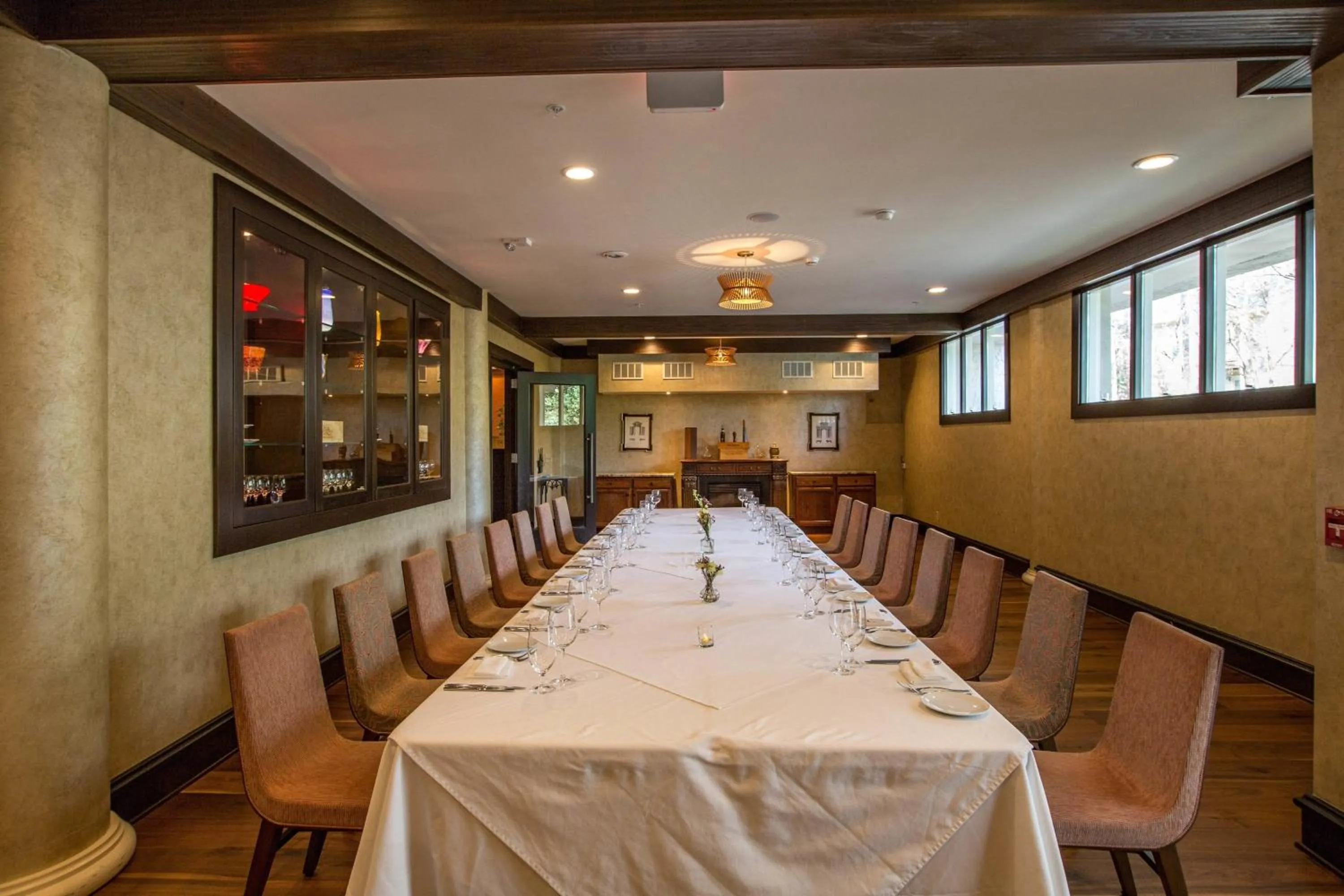 Meeting/conference room in The Siena Hotel, Autograph Collection