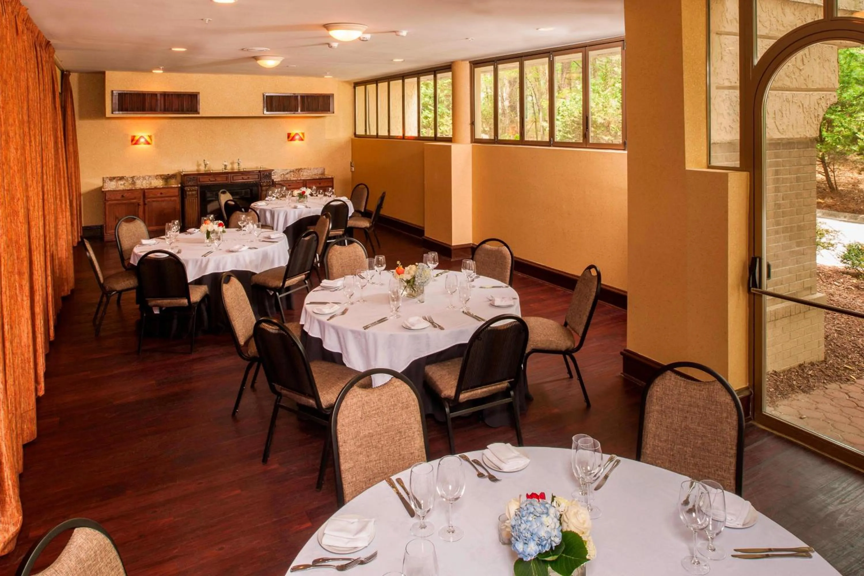 Meeting/conference room in The Siena Hotel, Autograph Collection