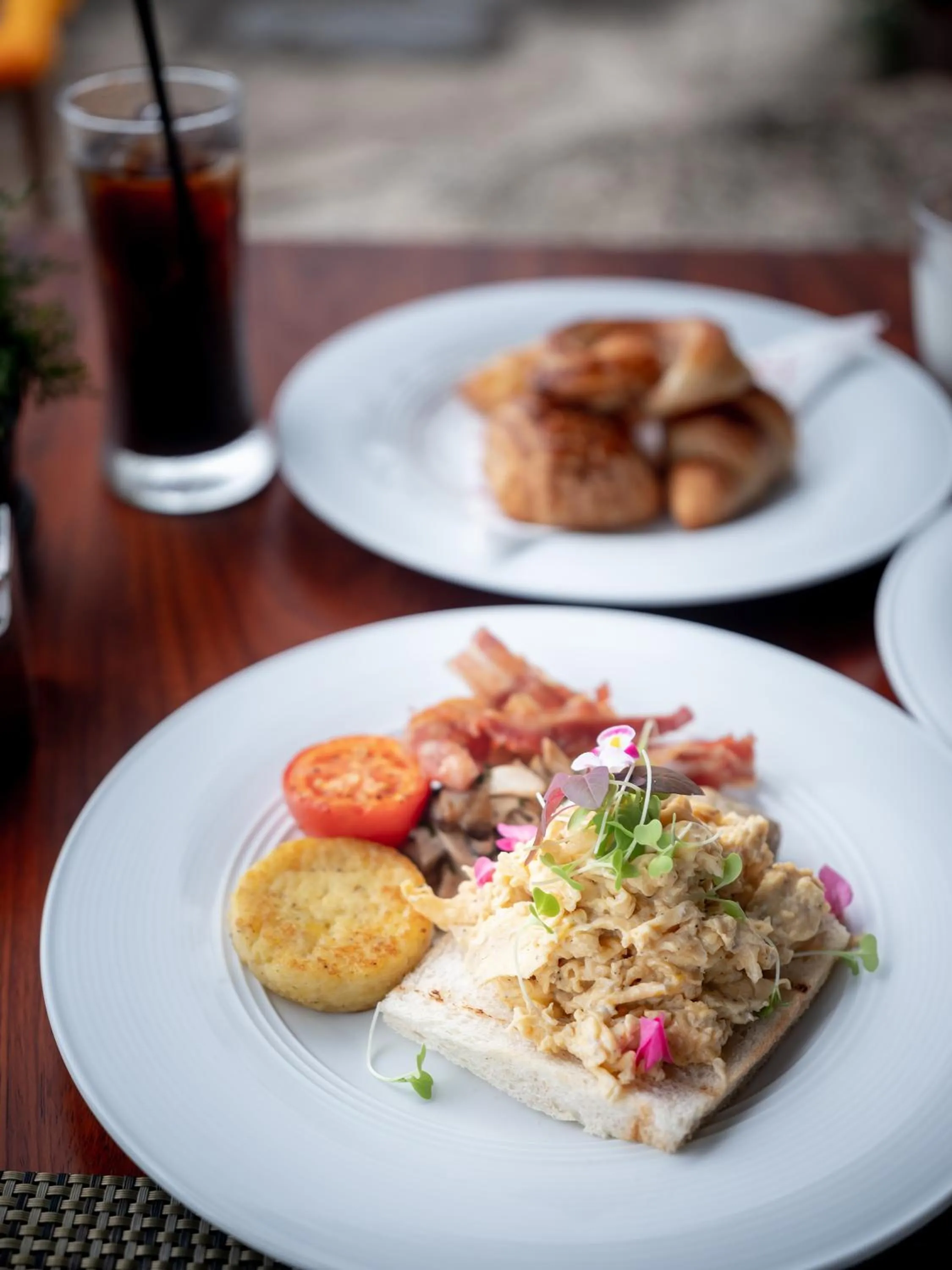 Food and drinks in Rocky's Boutique Resort - Veranda Collection Samui