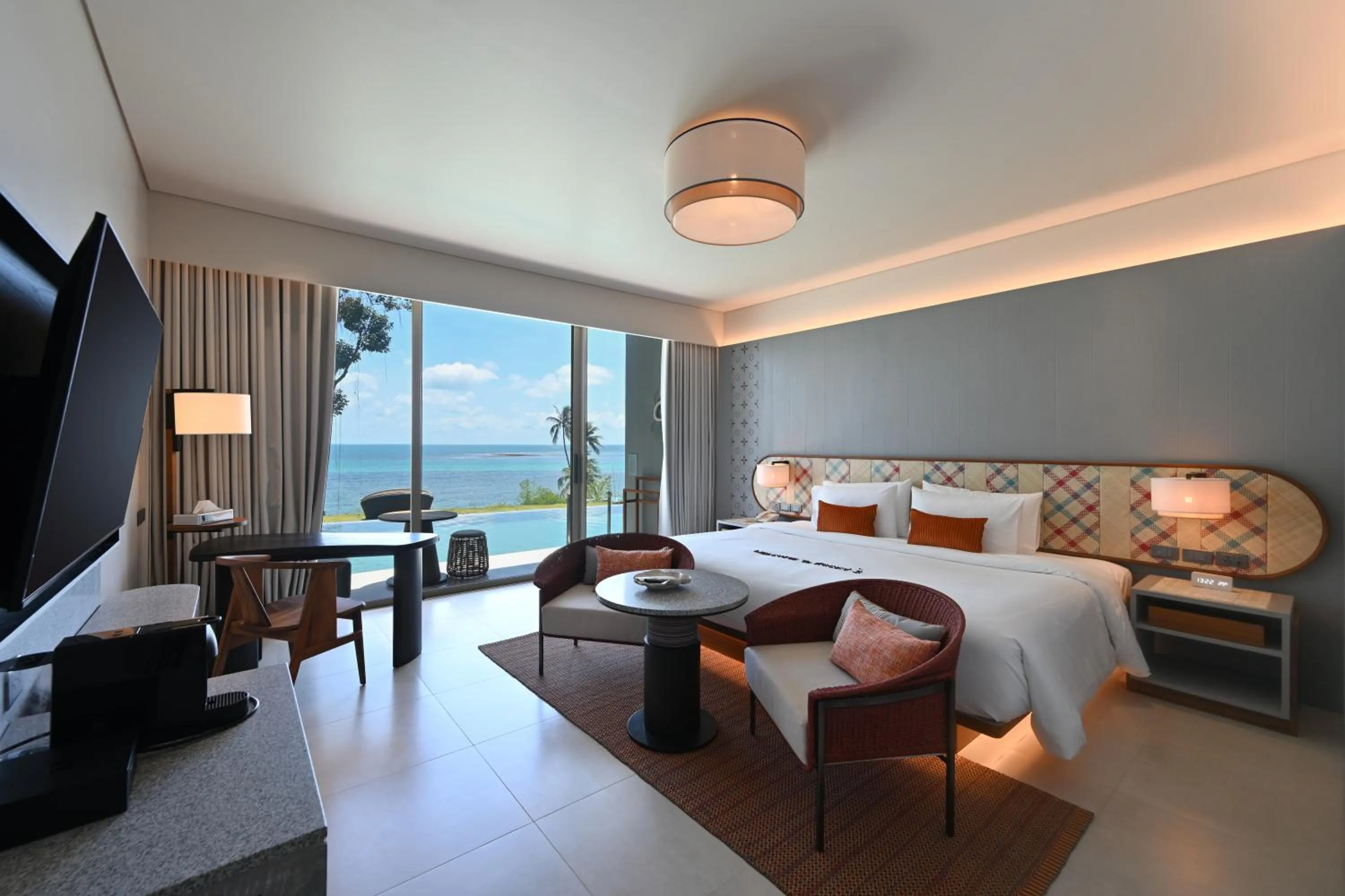 Bed in Rocky's Boutique Resort - Veranda Collection Samui