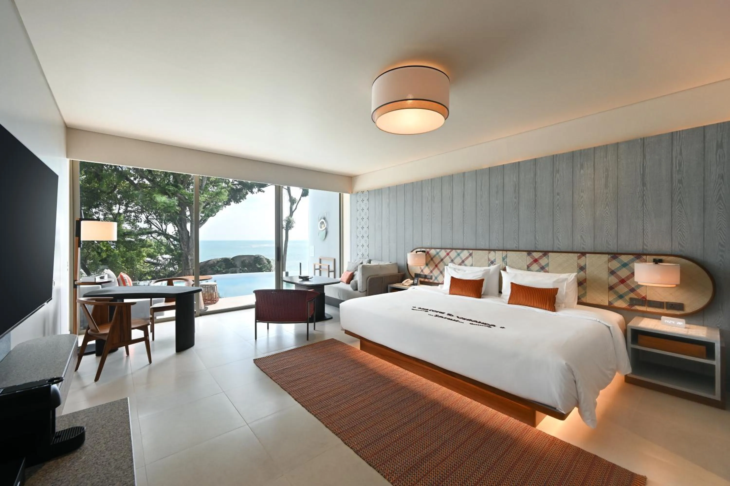 Bed in Rocky's Boutique Resort - Veranda Collection Samui