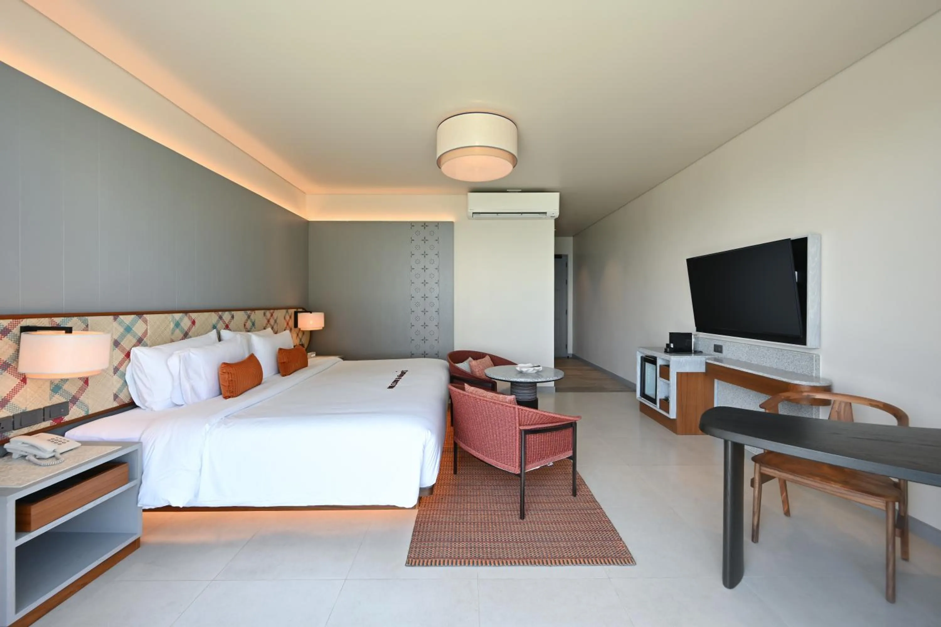 Bed in Rocky's Boutique Resort - Veranda Collection Samui