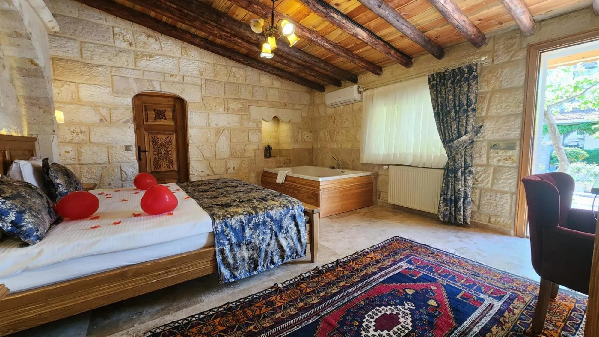 Bed in Yıldız Hotel