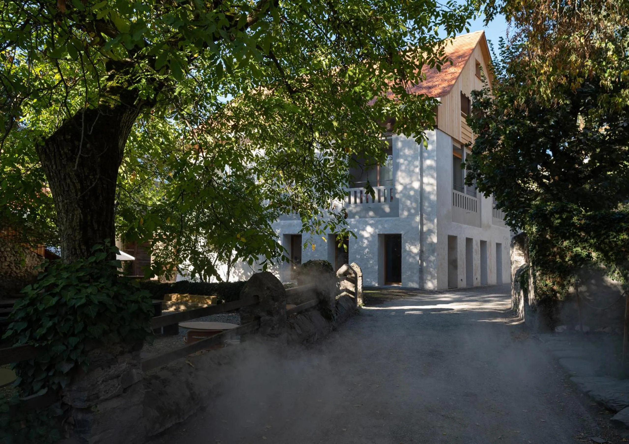 Property building in Casa Caminada