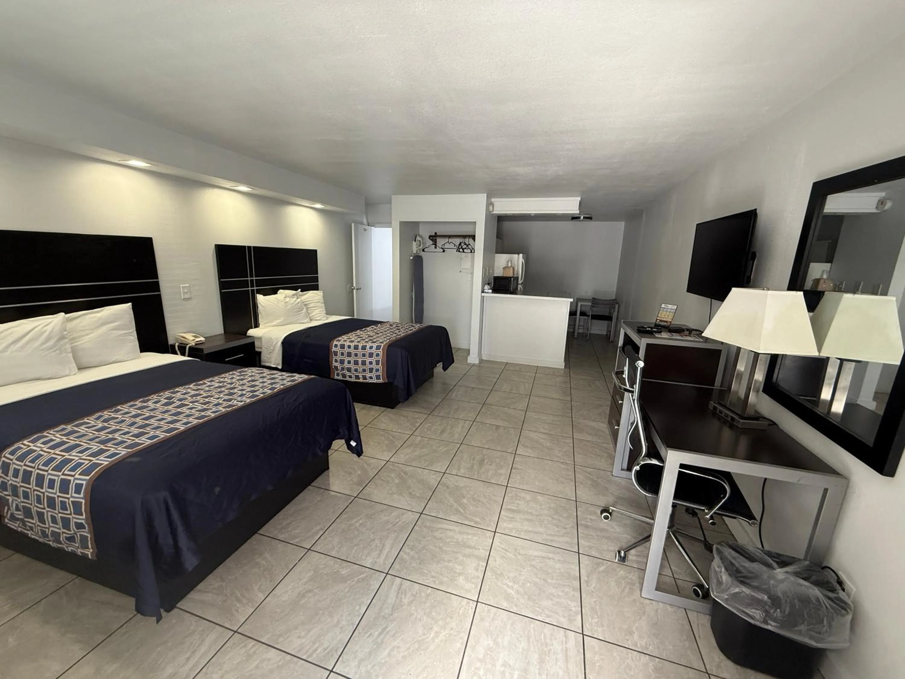 Toilet, Bed in Blue Marlin Motel