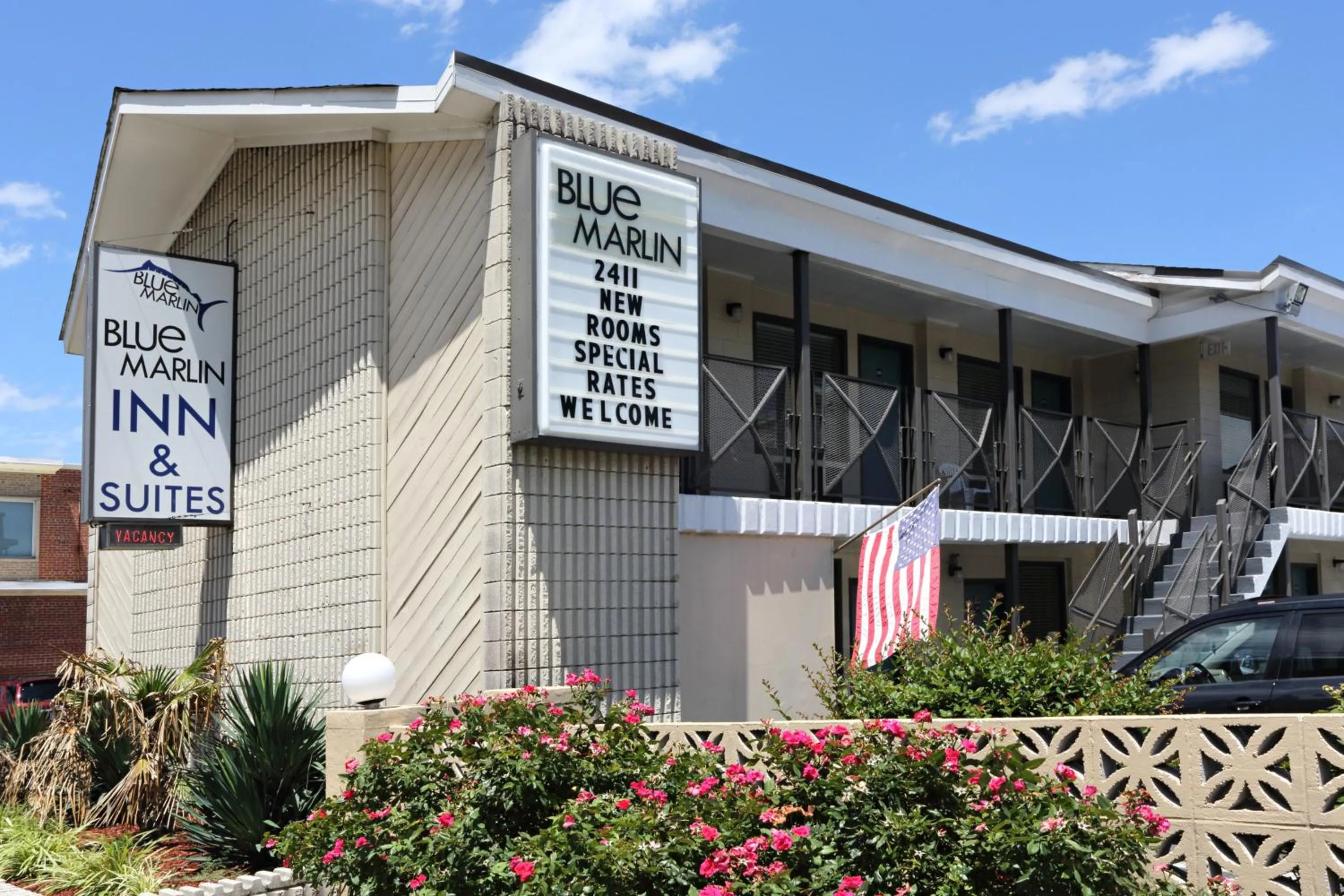 Property building in Blue Marlin Motel