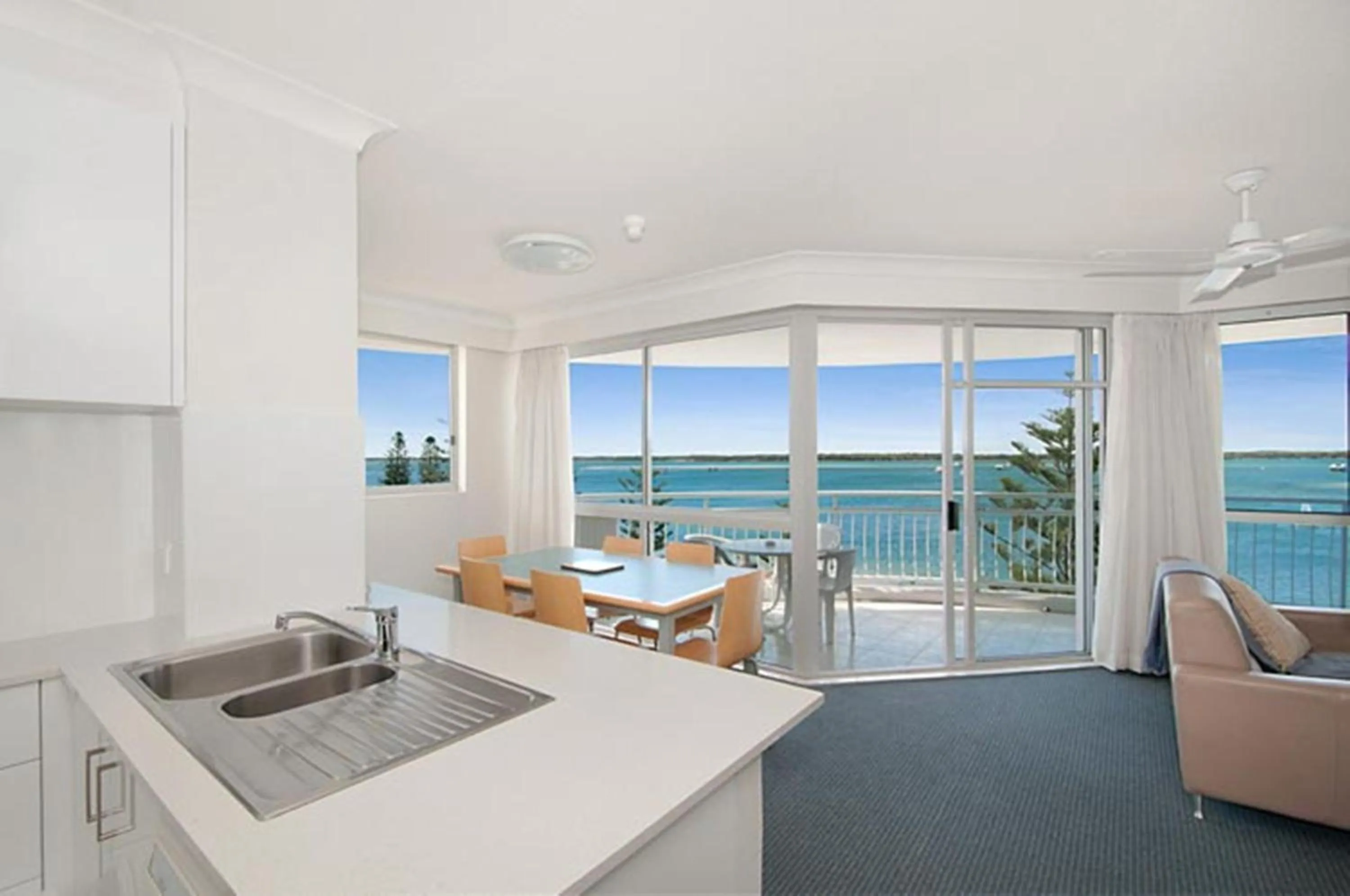 Kitchen or kitchenette in The Atrium Resort