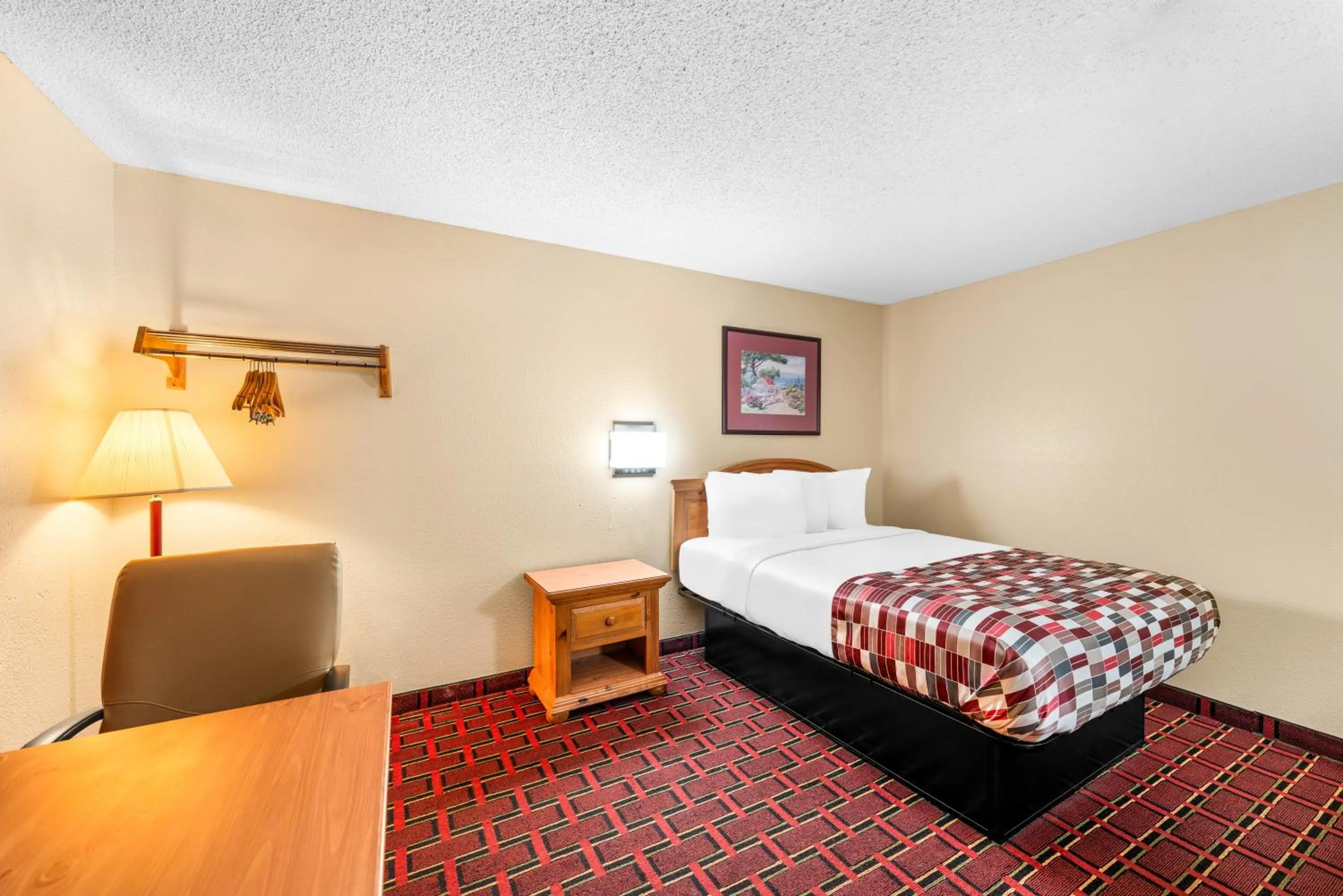Bed in Americas Best Value Inn Decatur