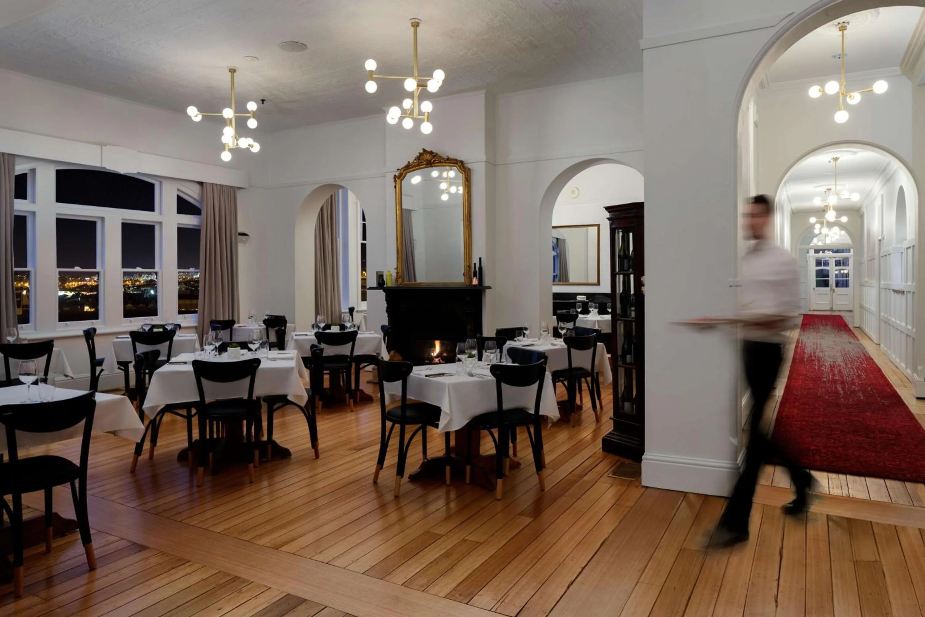 Restaurant/places to eat in Rydges Hobart