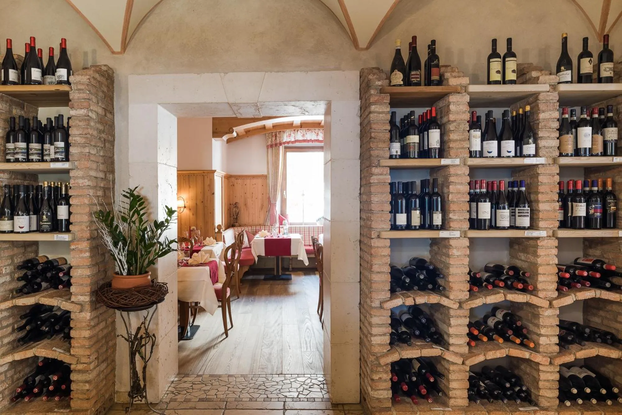 Restaurant/places to eat in Hotel Sonklarhof