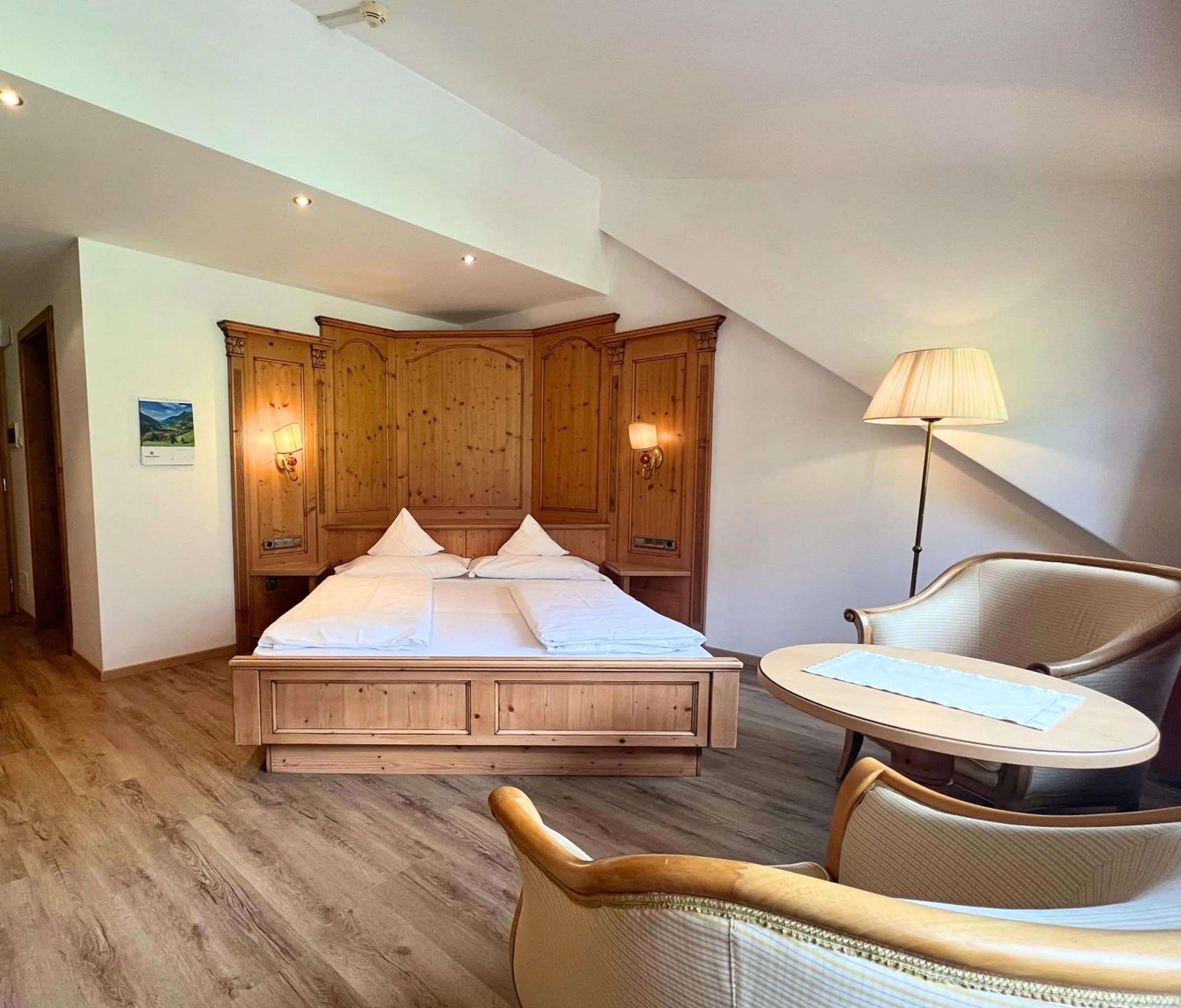 Bedroom, Bed in Hotel Sonklarhof