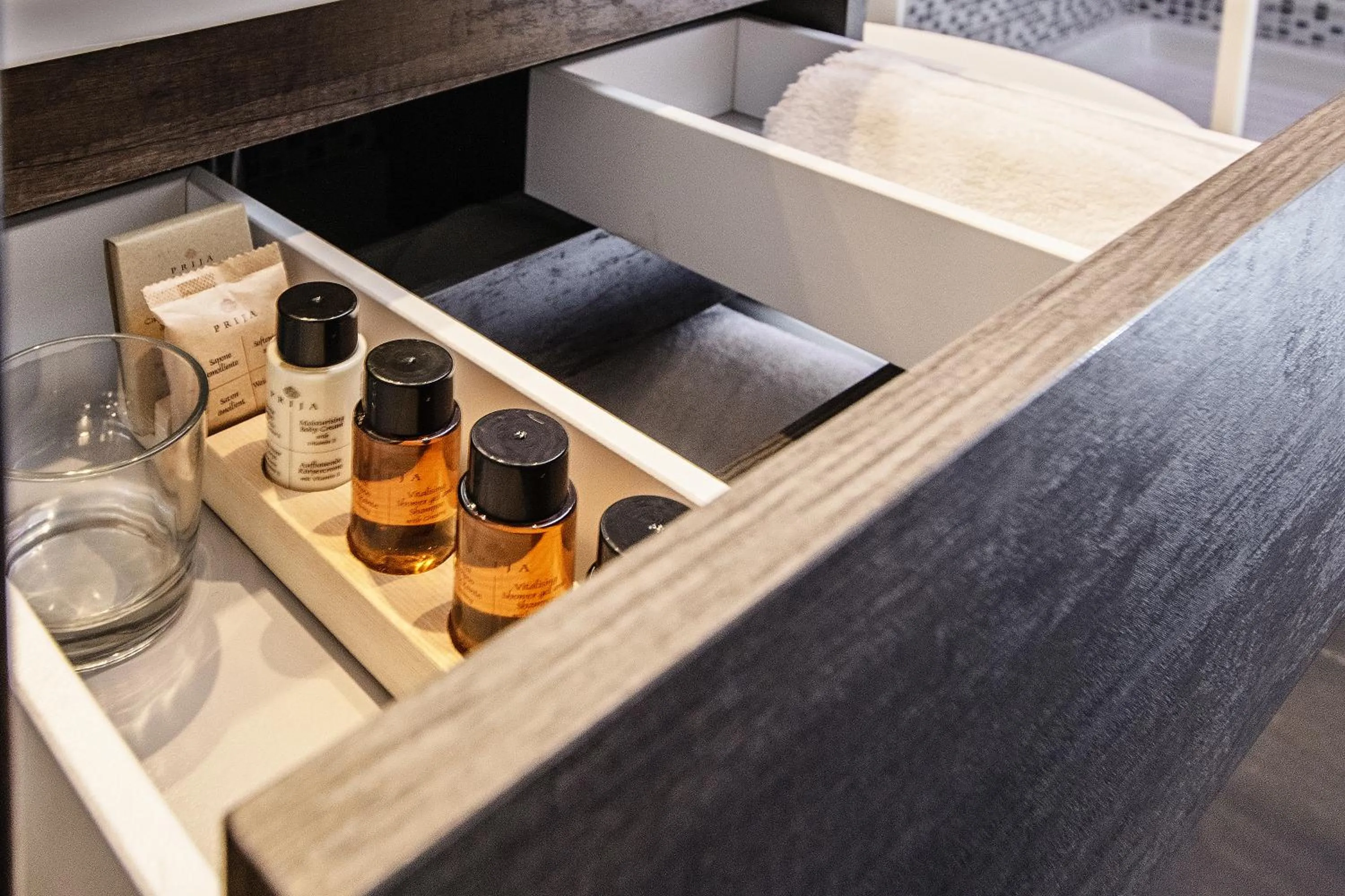 Bathroom in Old Kitchen Vatican Suites