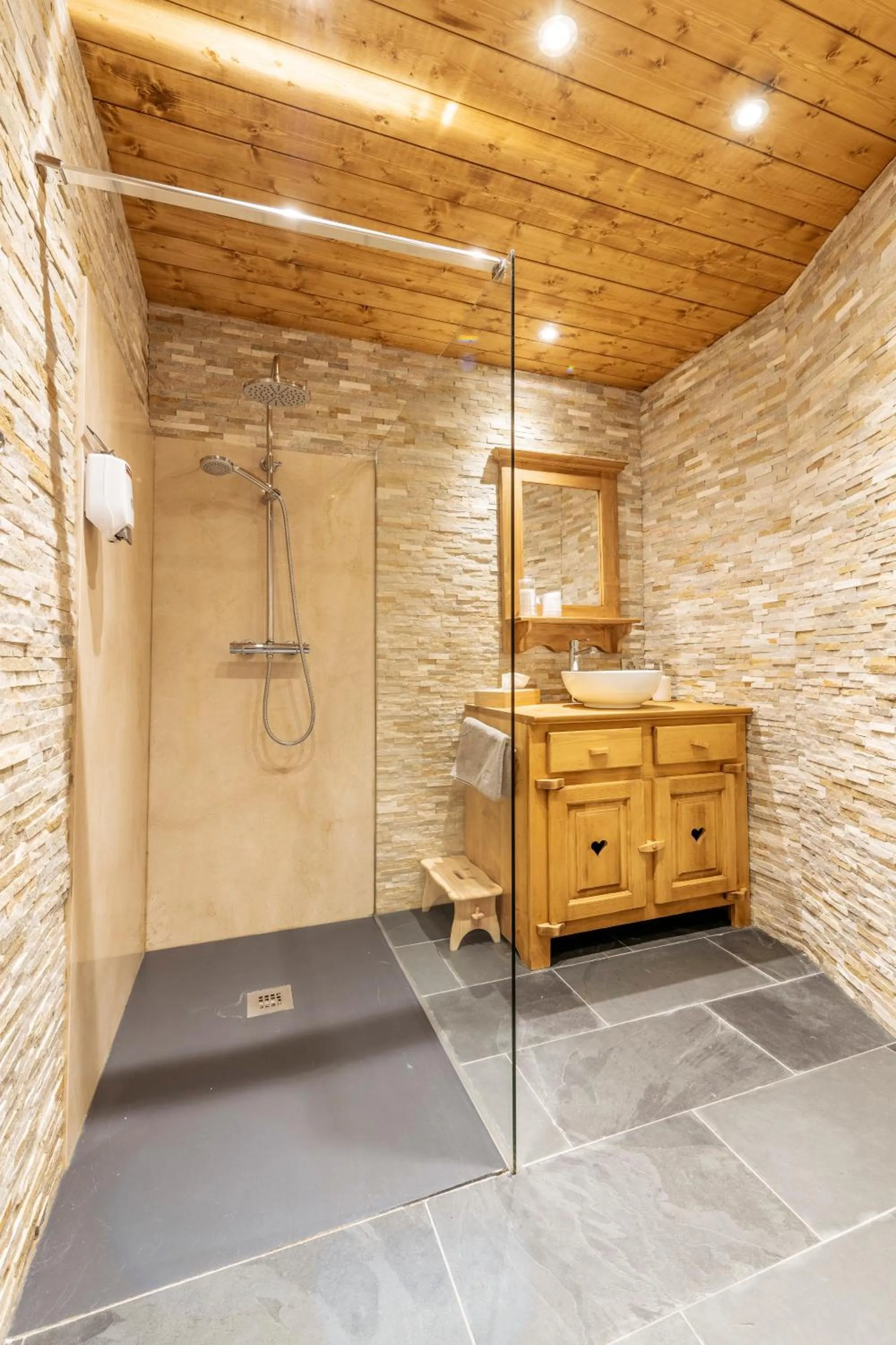 Shower in De Blockhut