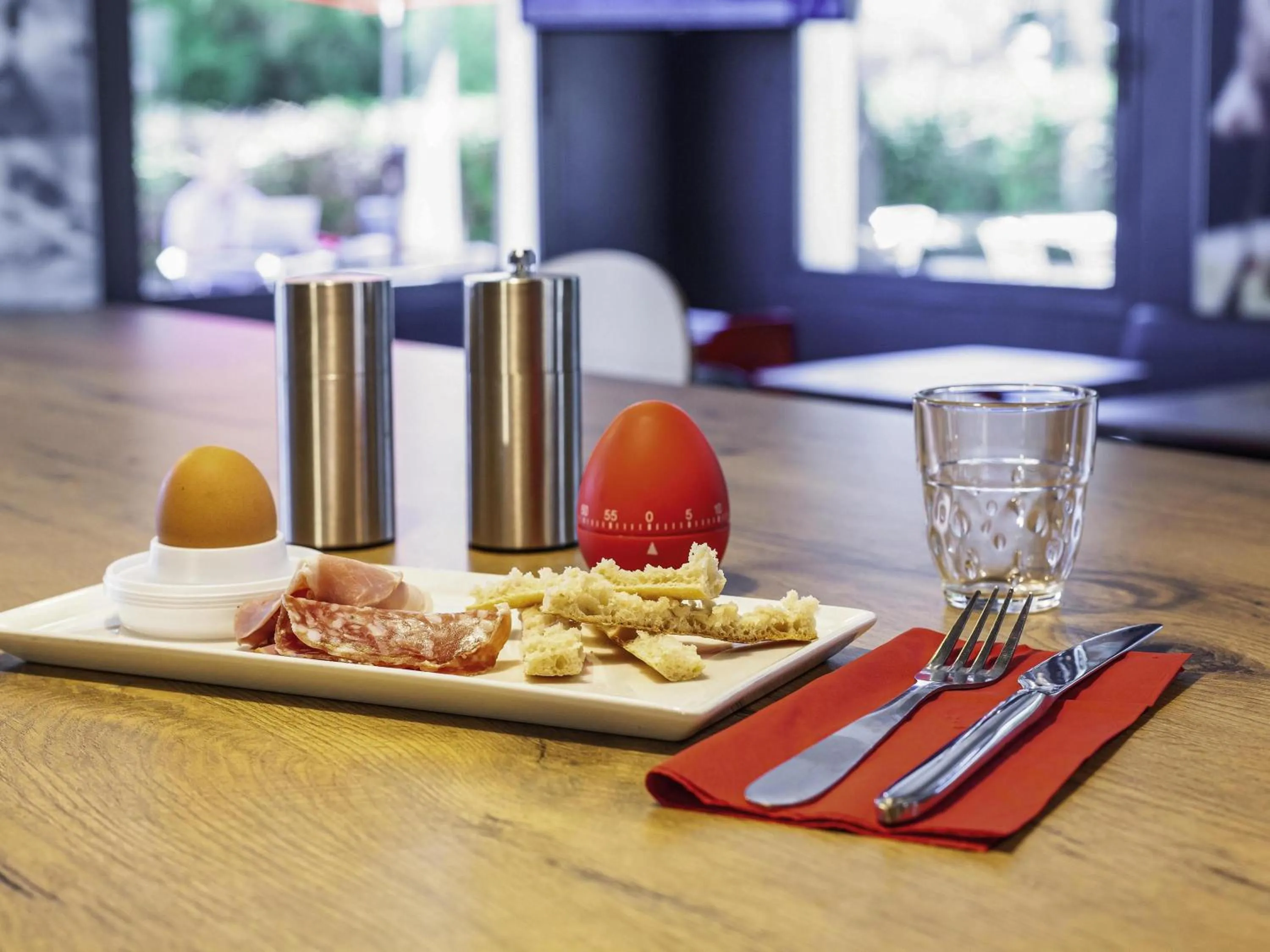 Breakfast in ibis Mulhouse Ile Napoleon