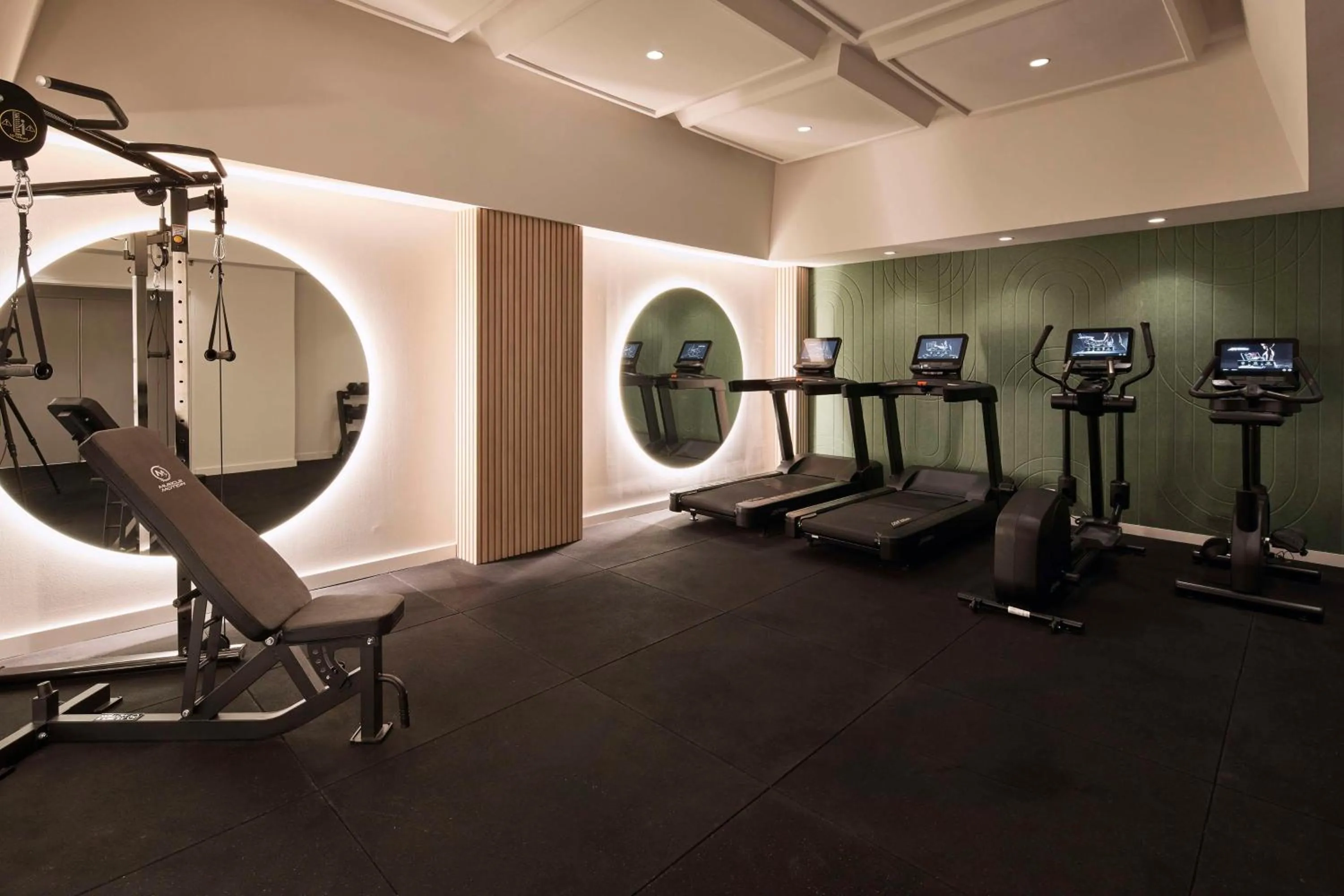 Fitness centre/facilities in Rydges North Sydney