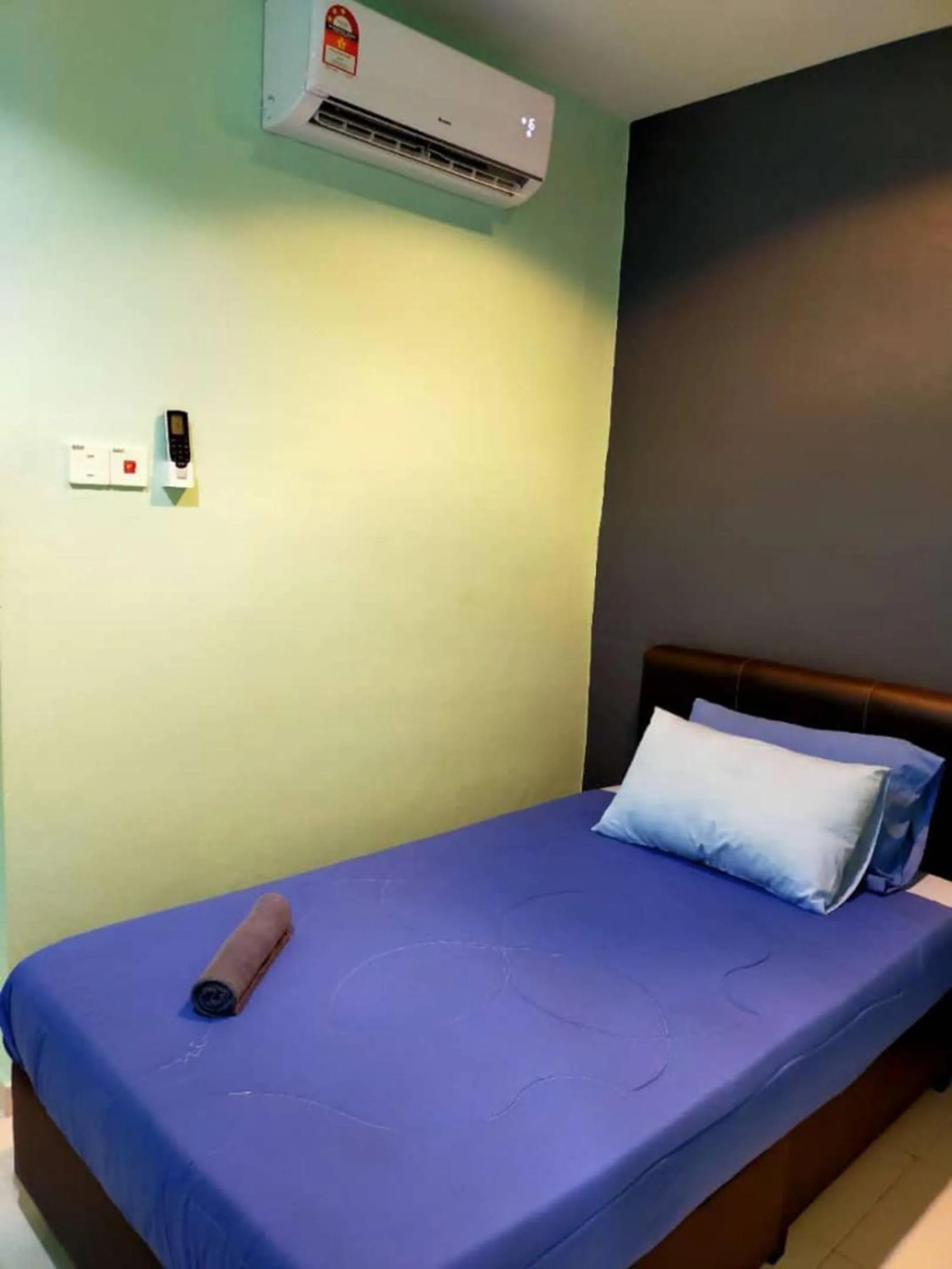 Photo of the whole room in CSH Motel Kuala Perlis Jetty