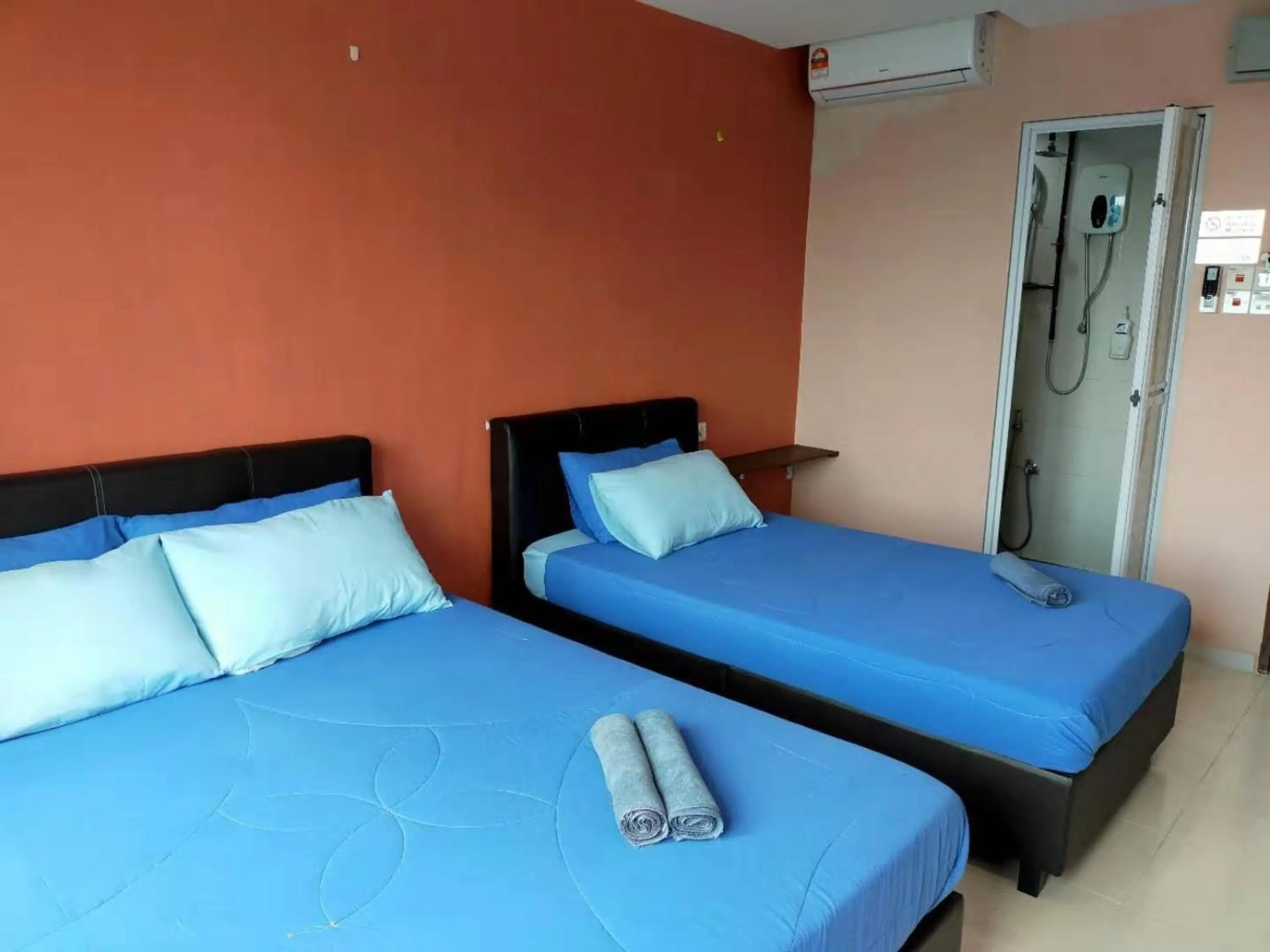 Photo of the whole room in CSH Motel Kuala Perlis Jetty