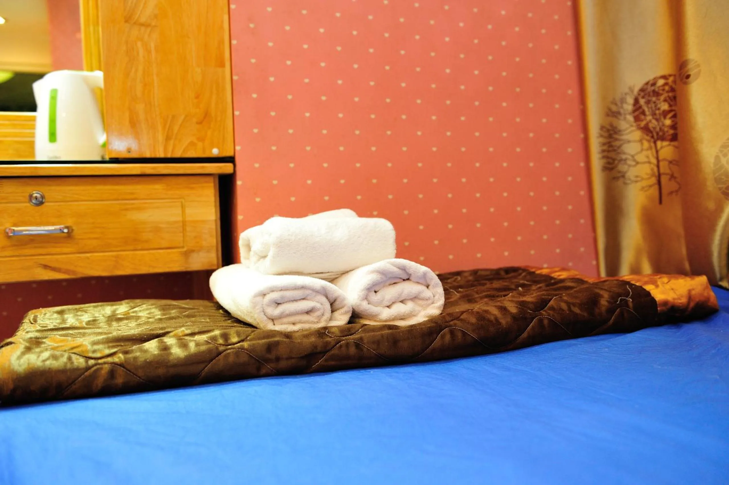 Bed in My Friends Hotel