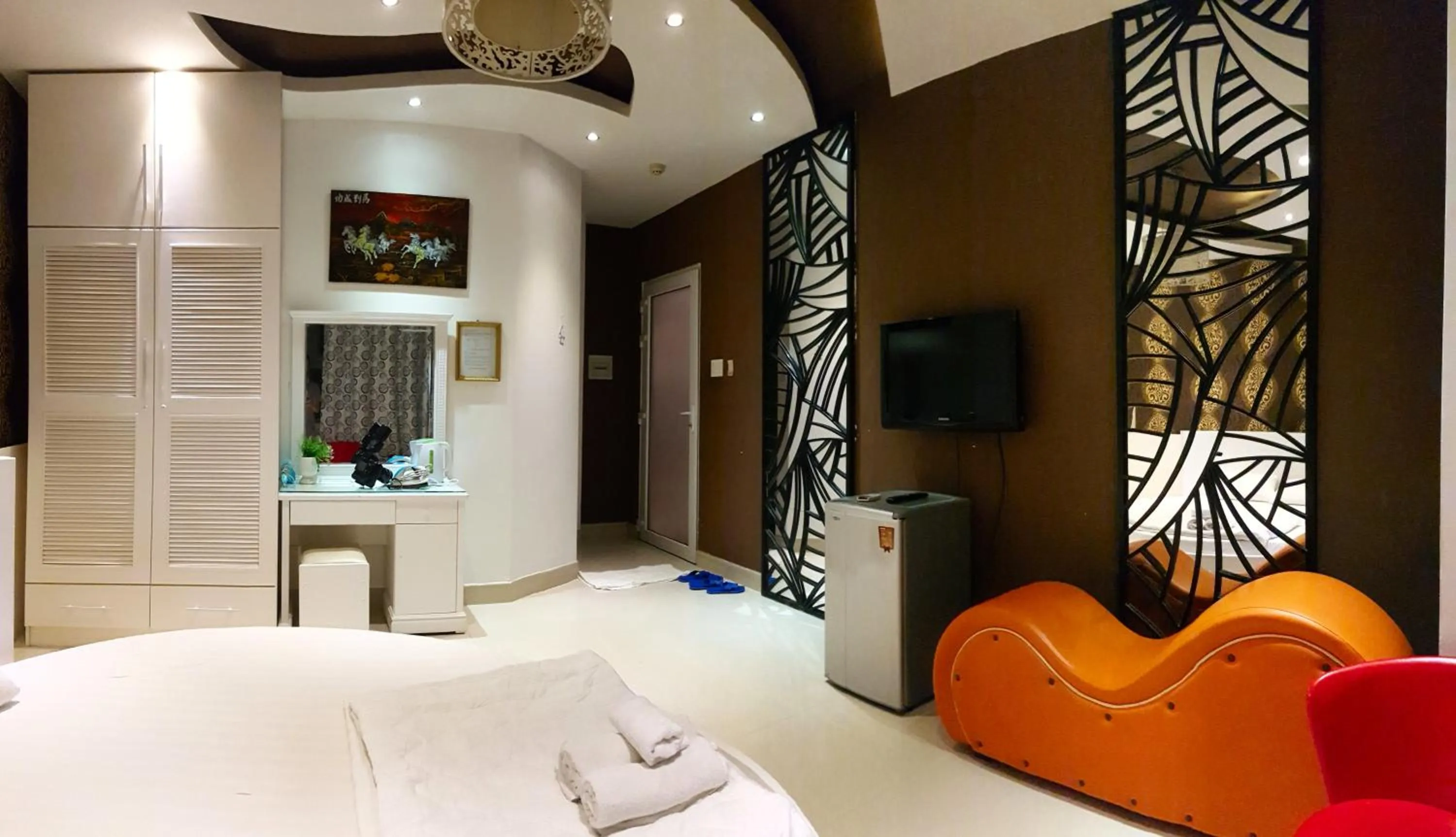 Bed in My Friends Hotel