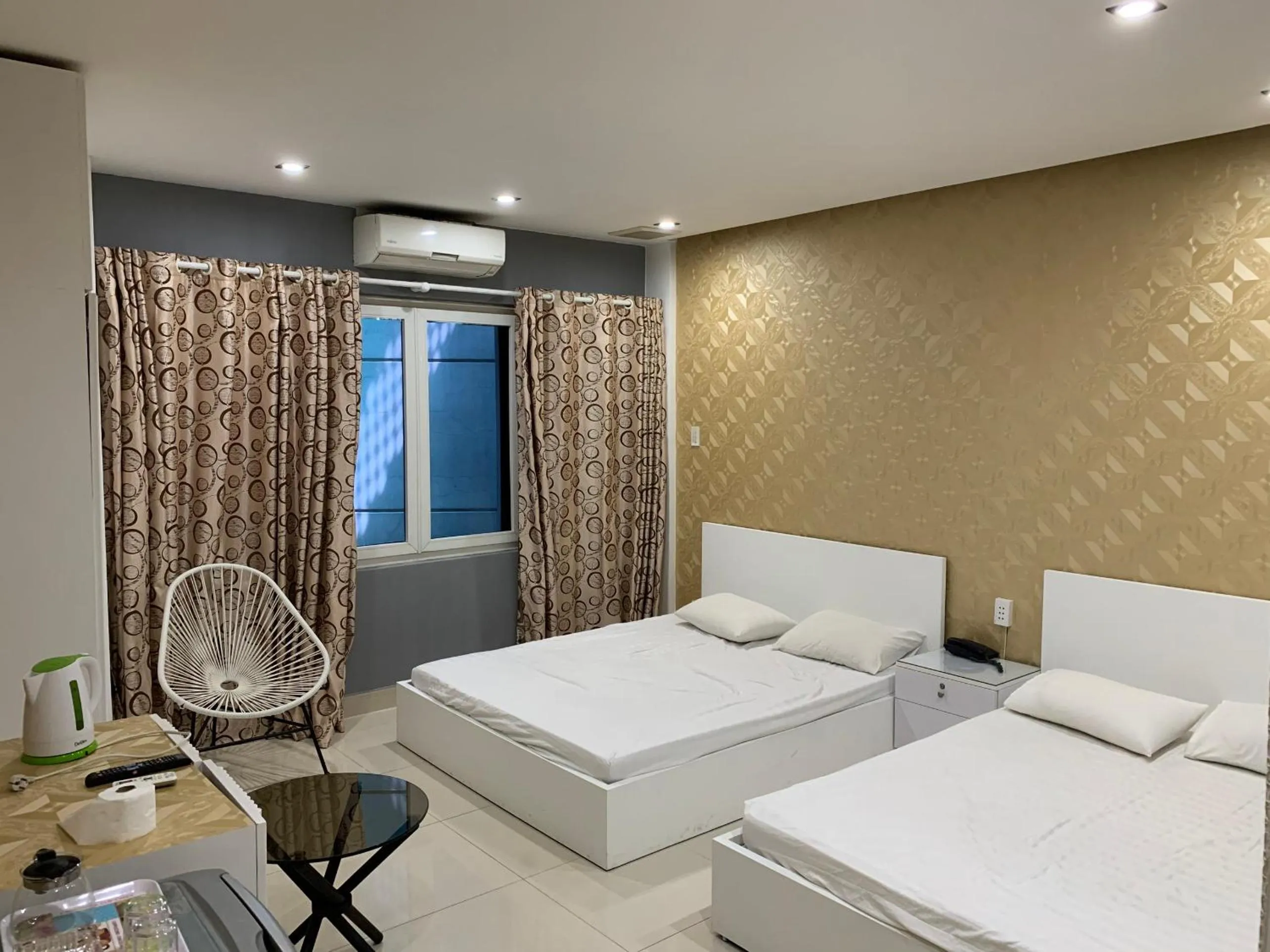 Bed in My Friends Hotel