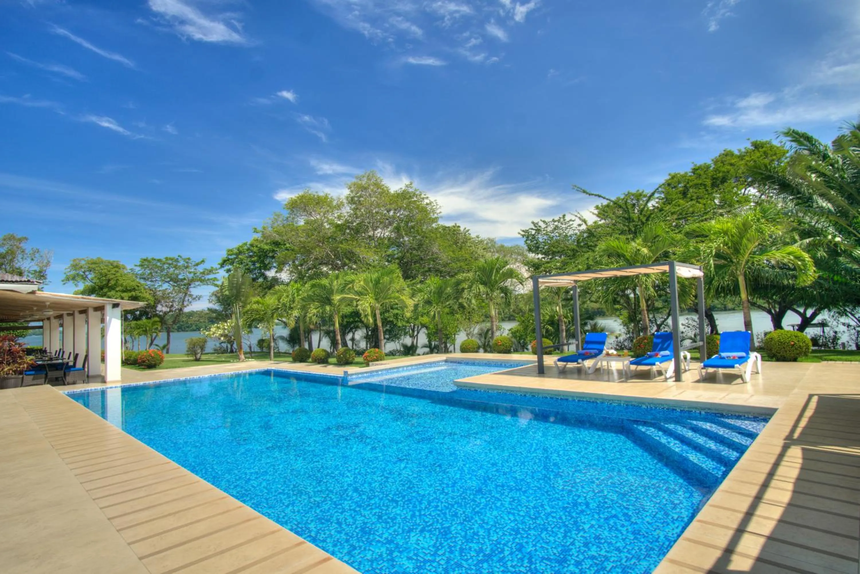 Garden in Bocas del Mar