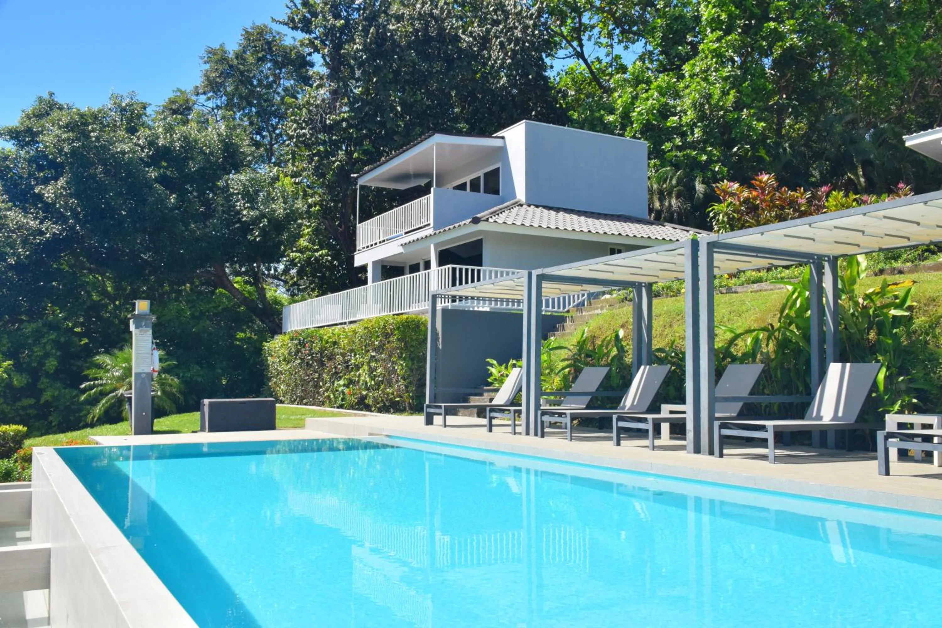 Pool view in Bocas del Mar