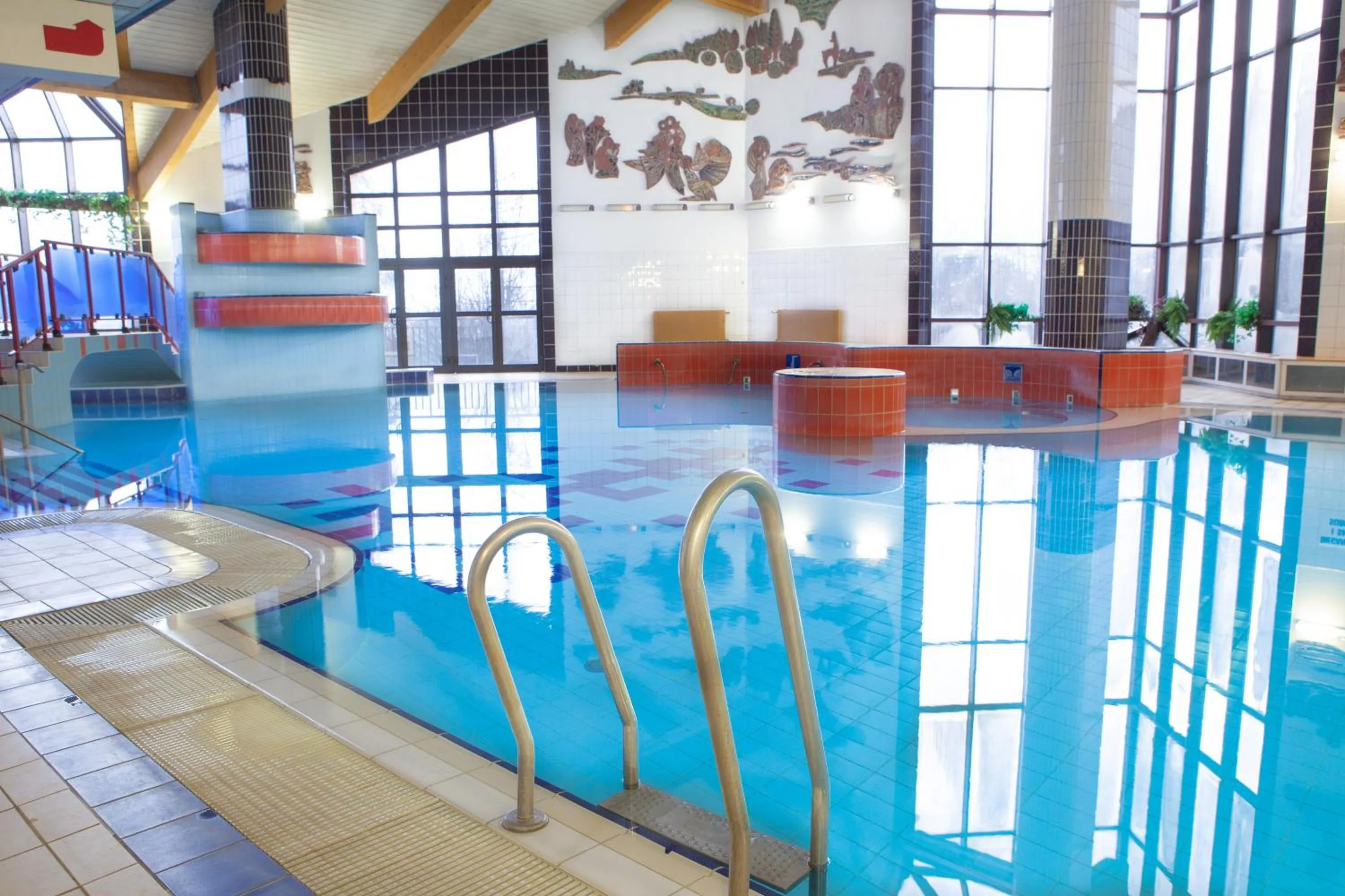 Swimming pool in Hotel Przedwiośnie