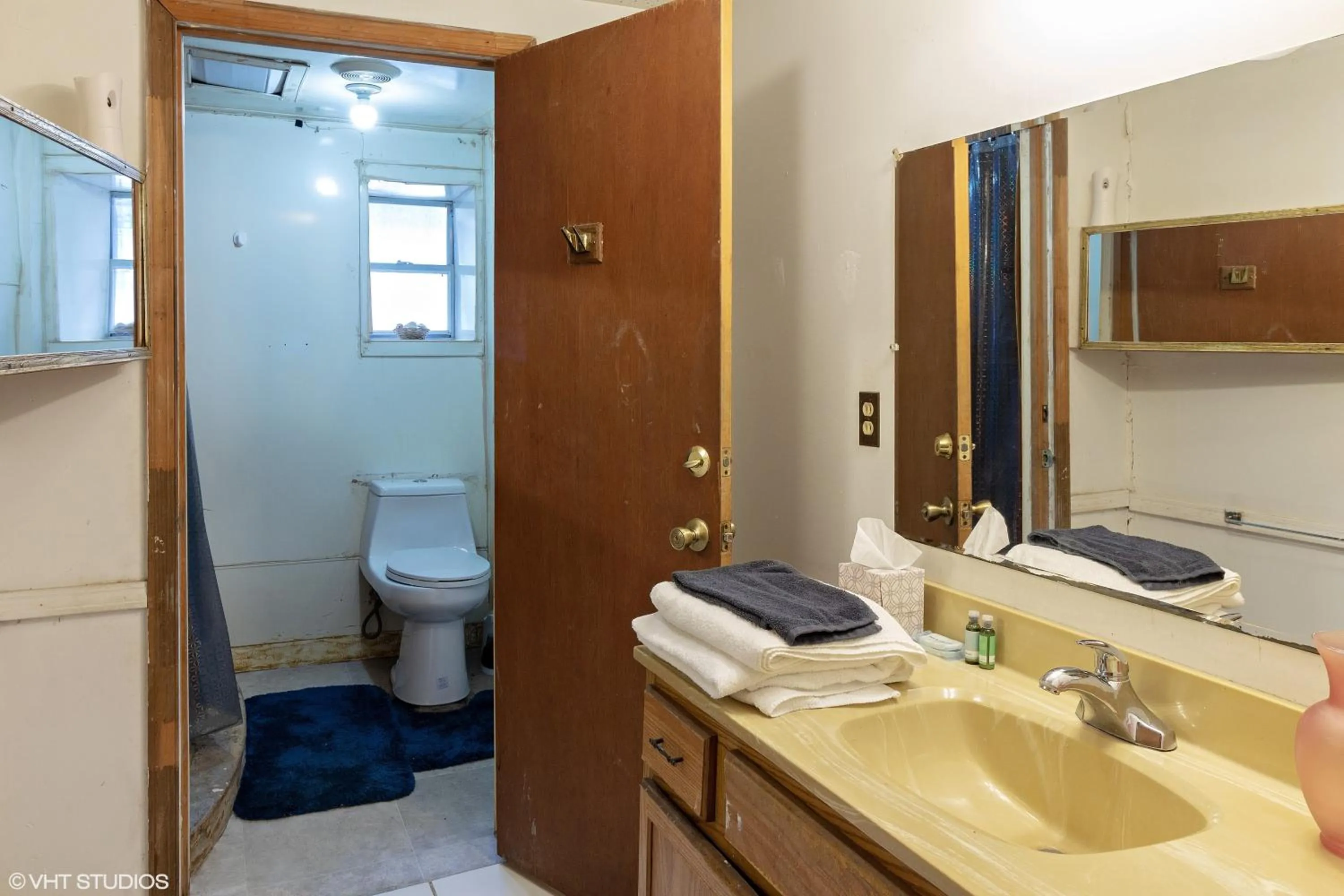 Bathroom in The Van Zant House