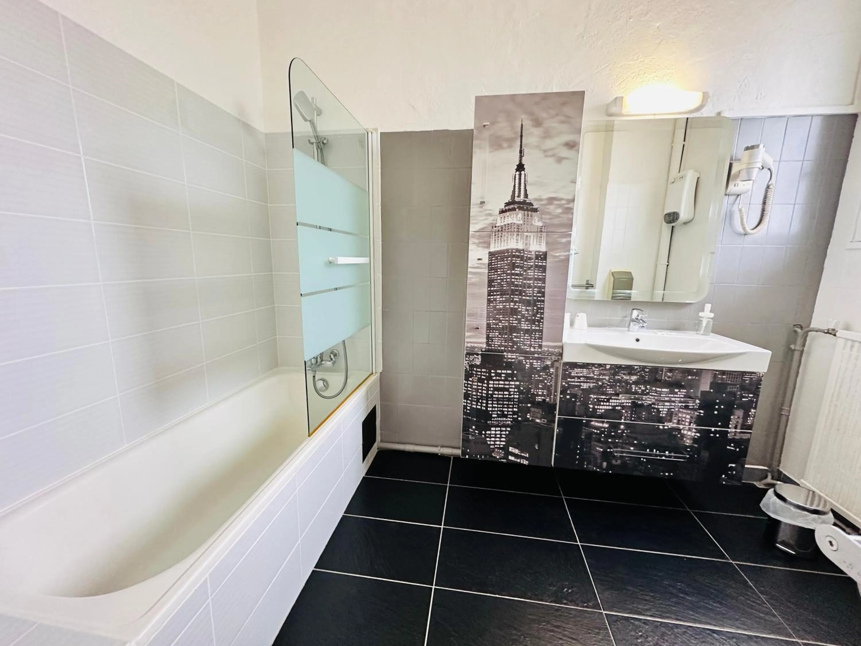 Bathroom in Hotel Italia