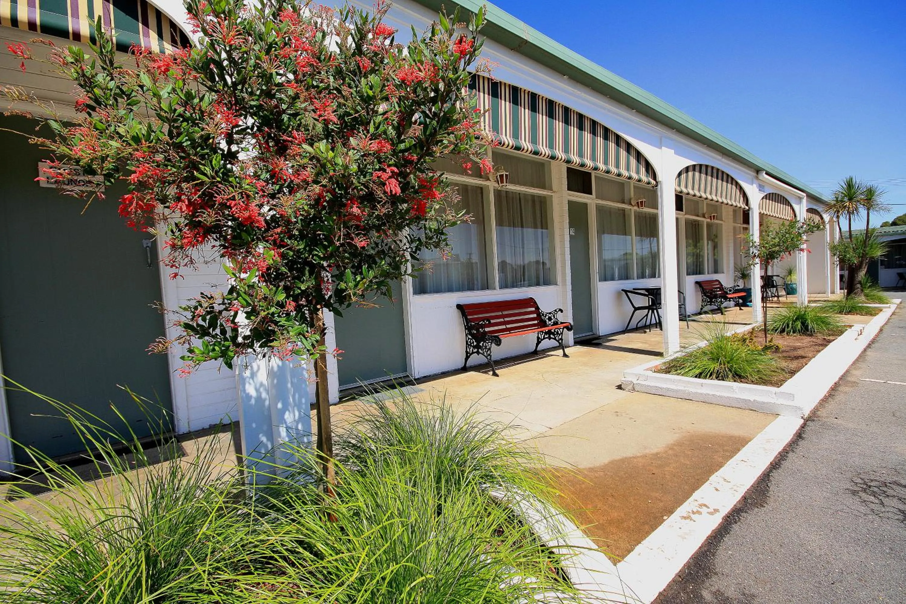 Property building in Hi Way Motor Inn