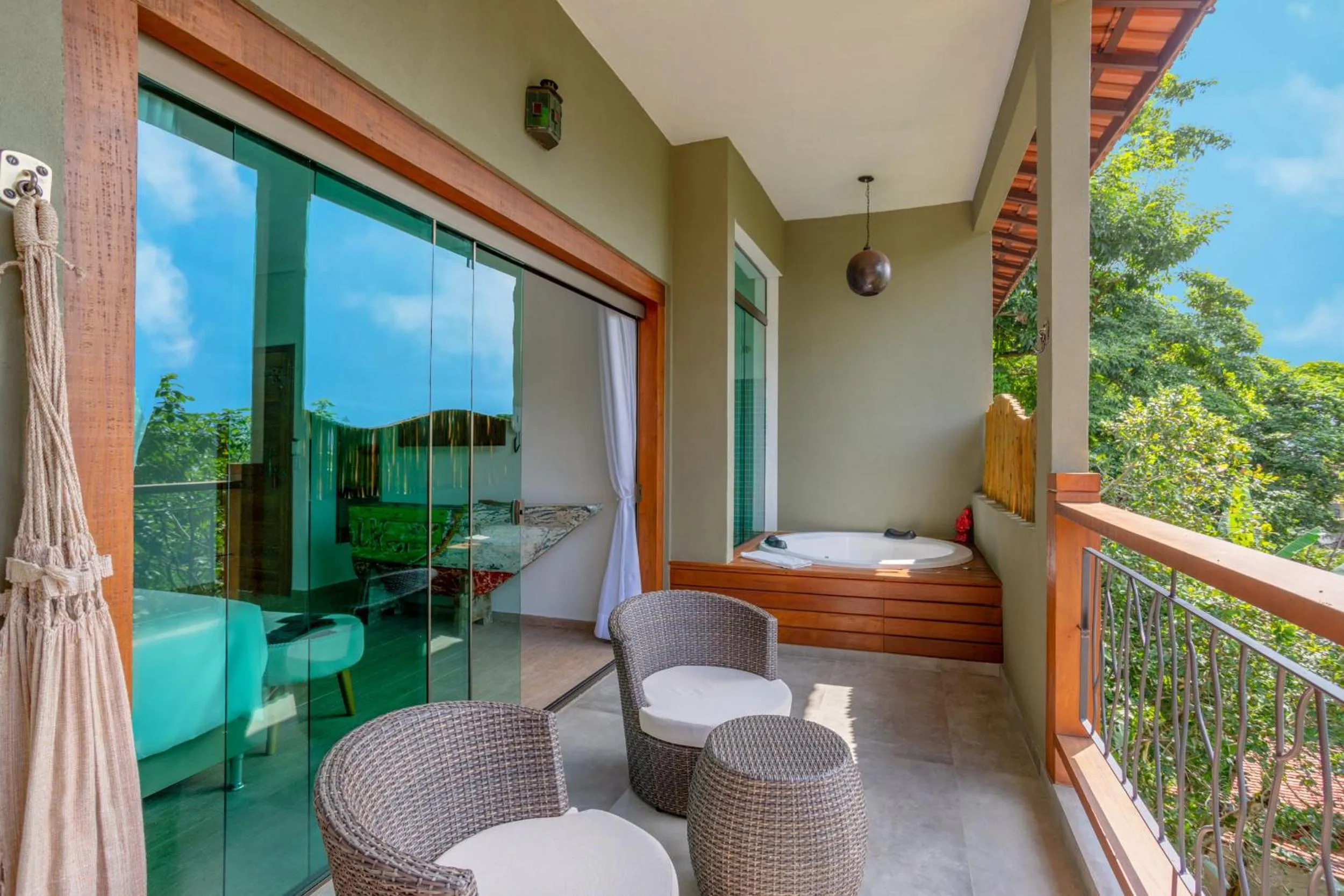 Hot Tub in Hotel Vila Kebaya