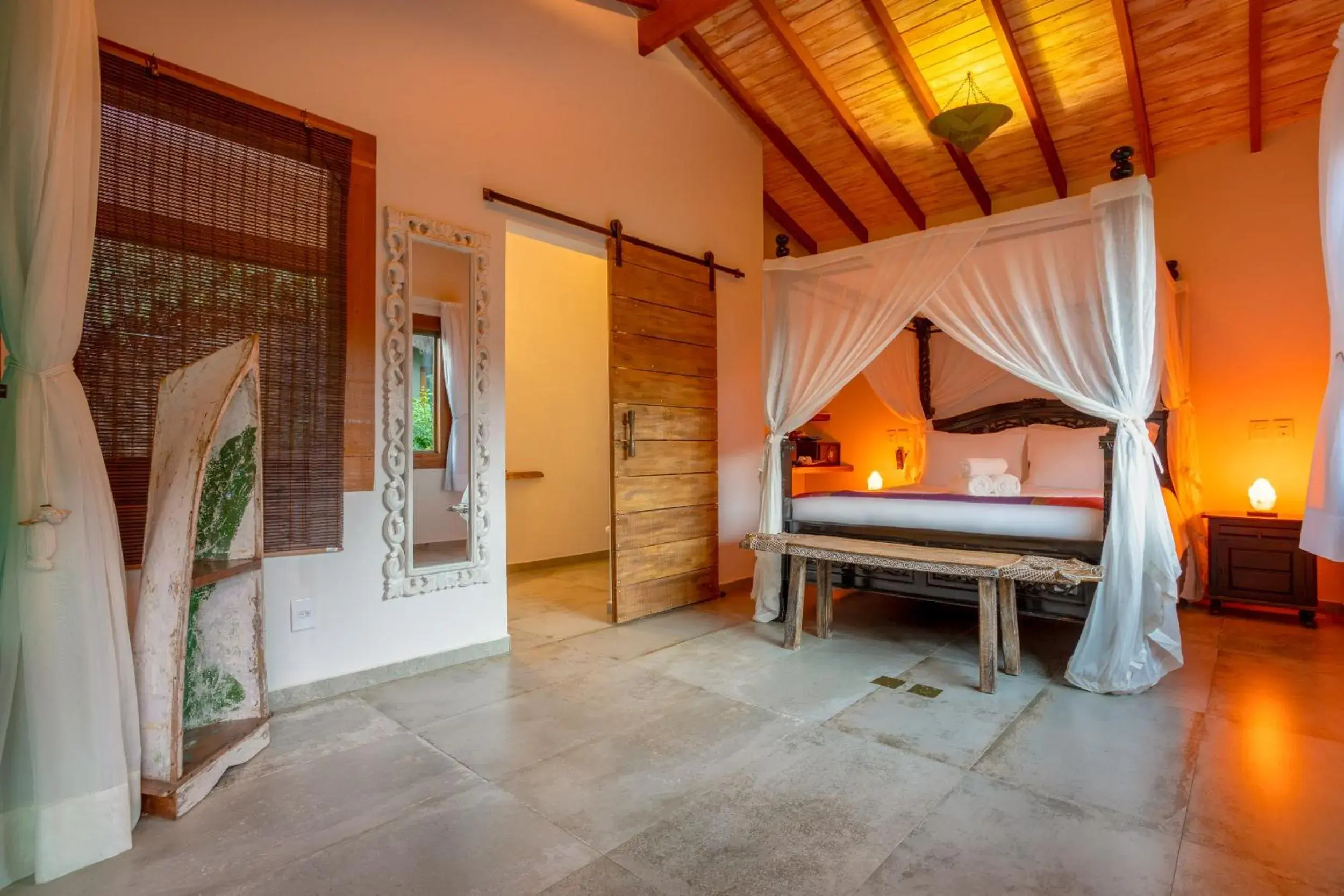 Chale Master com Hidromassagem in Hotel Vila Kebaya Chale Master com Hidromassagem in Hotel Vila Kebaya