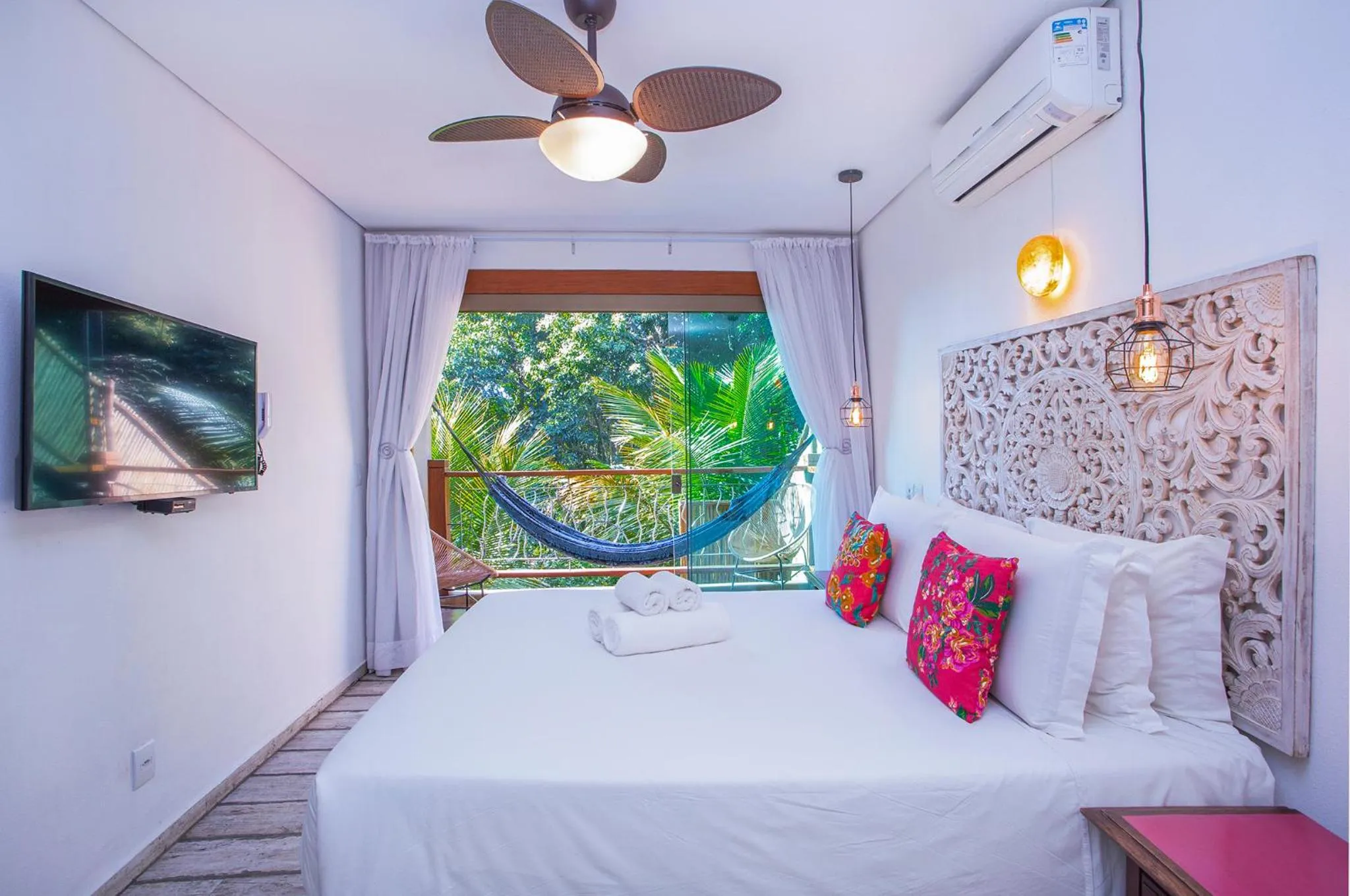 Photo of the whole room, Bed in Hotel Vila Kebaya