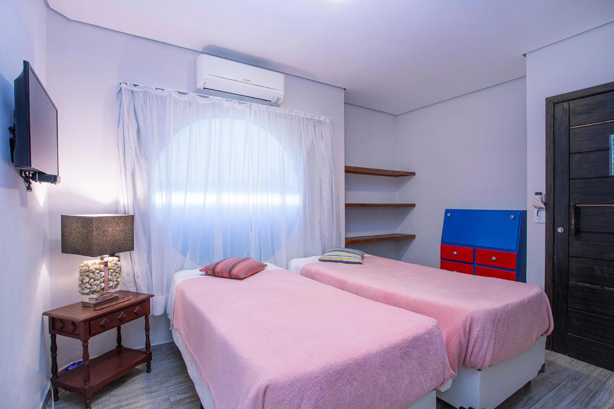 Photo of the whole room, Bed in Hotel Vila Kebaya