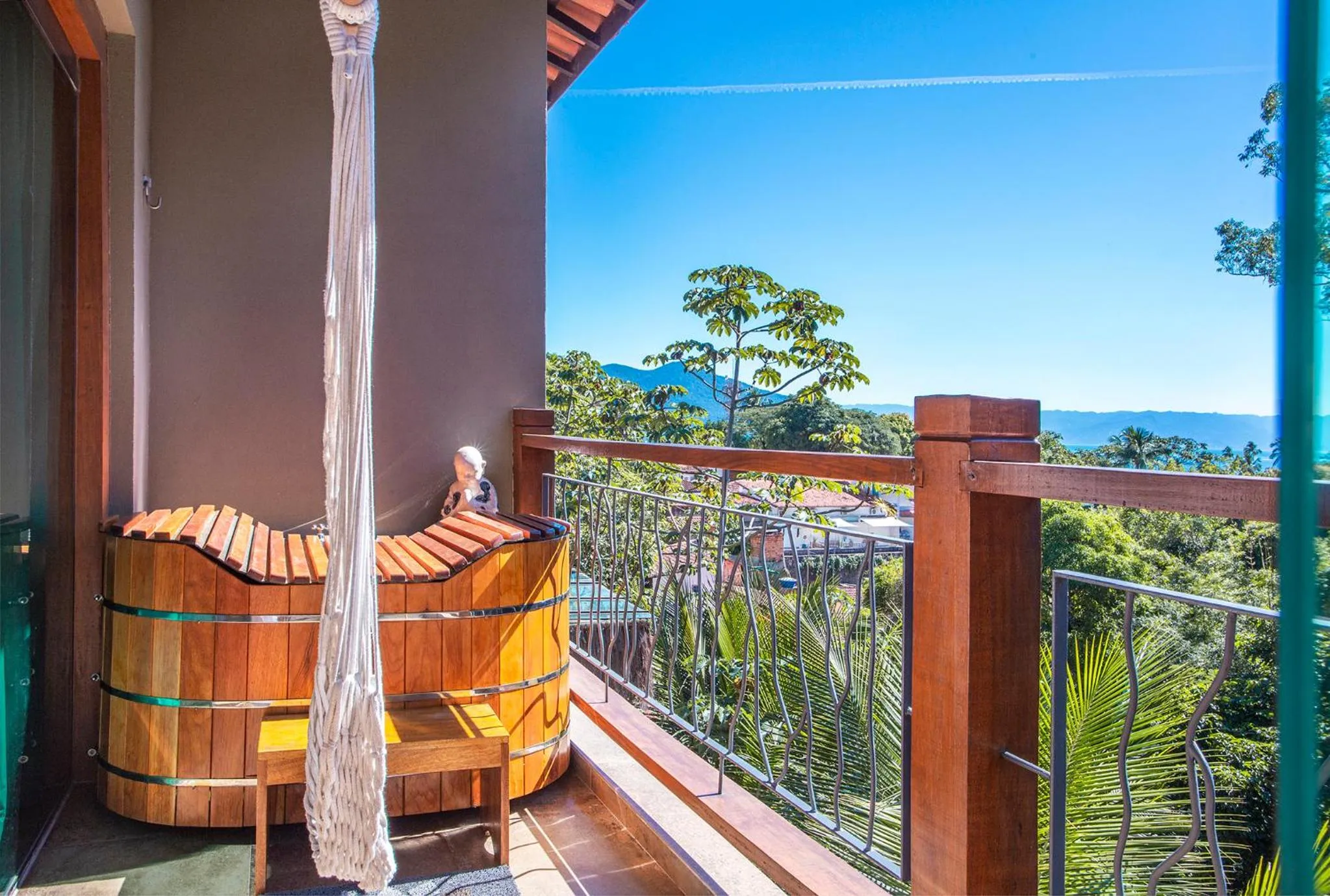 Mountain view in Hotel Vila Kebaya