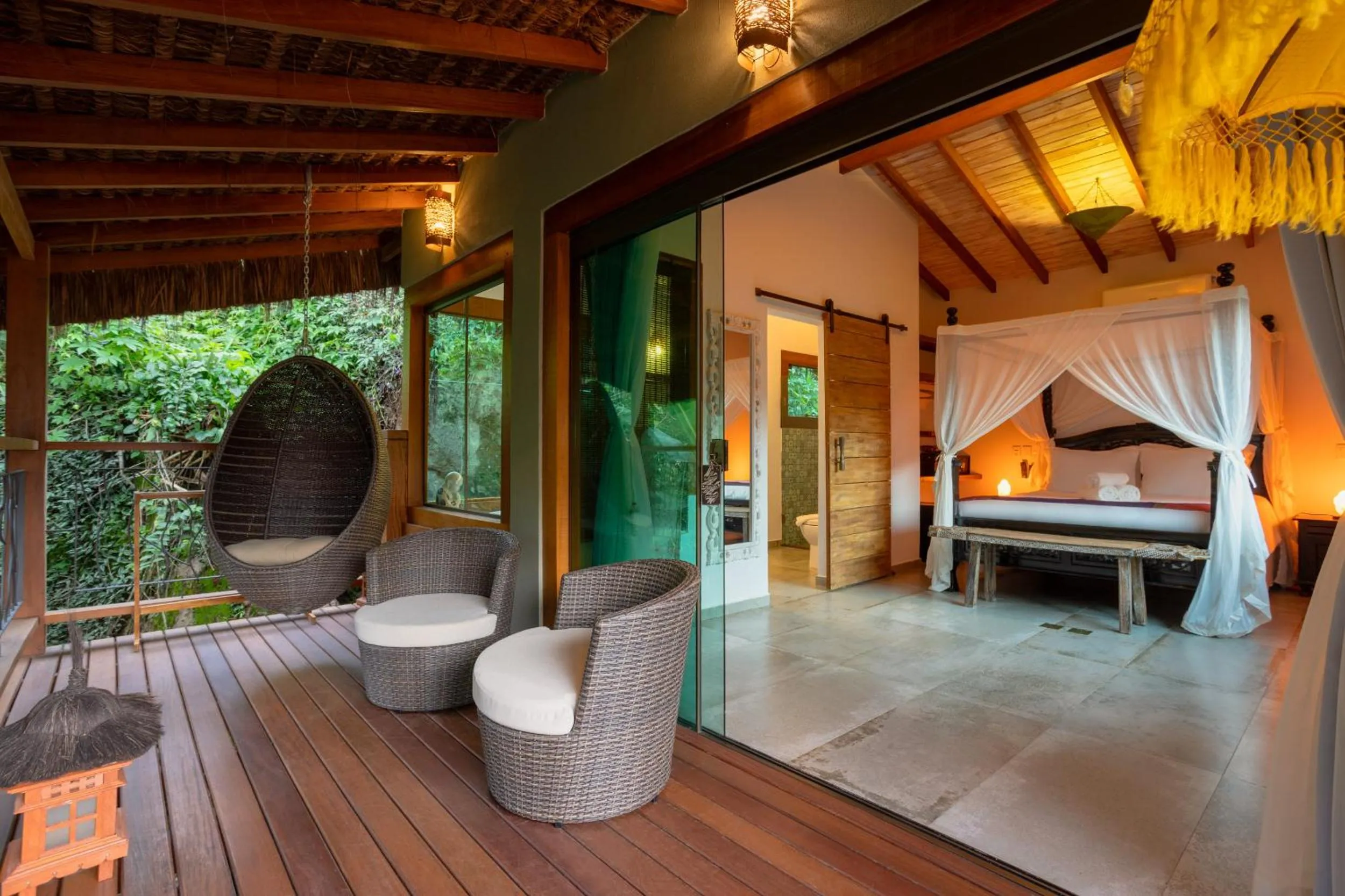 Photo of the whole room, Bed in Hotel Vila Kebaya