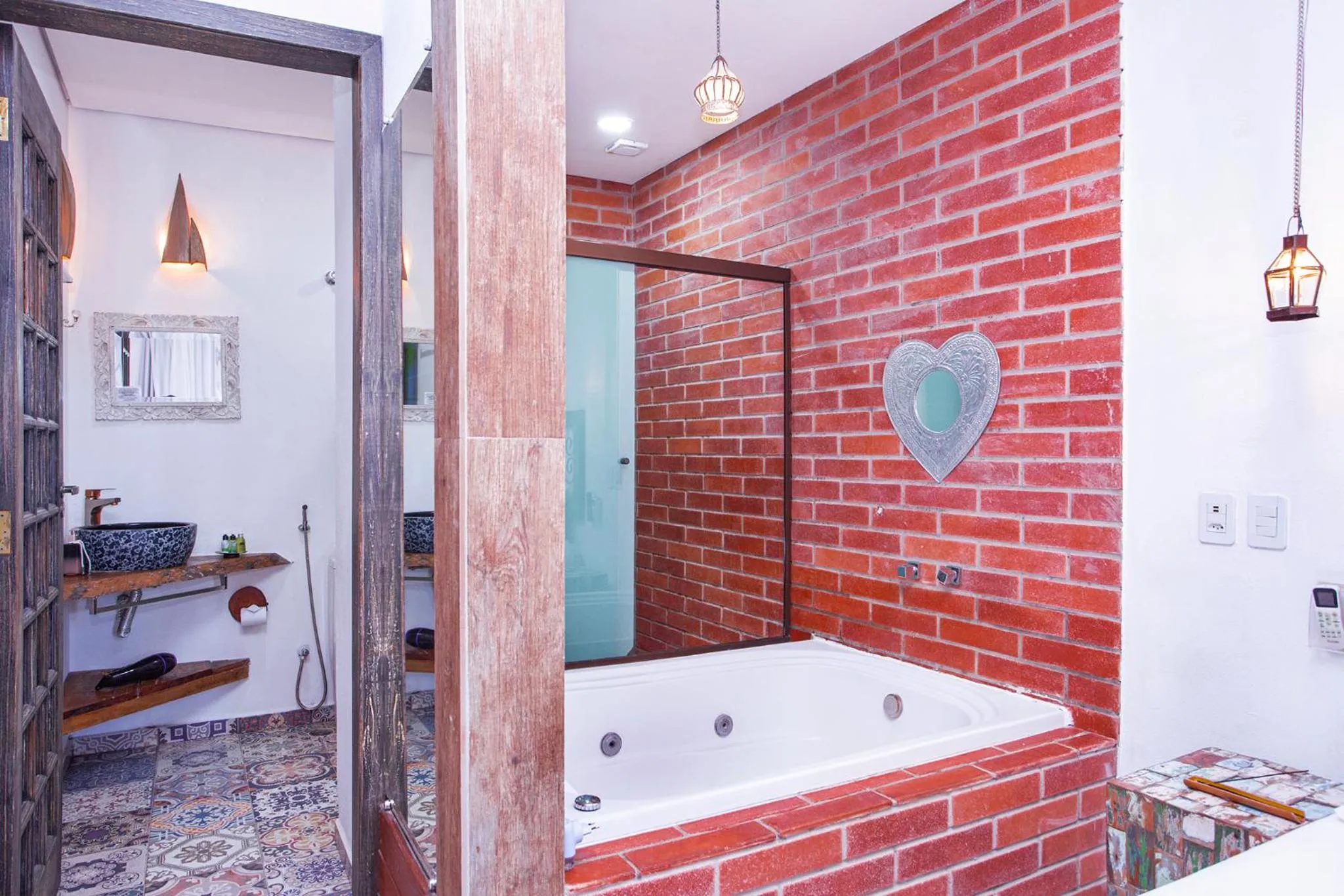 Hot Tub in Hotel Vila Kebaya