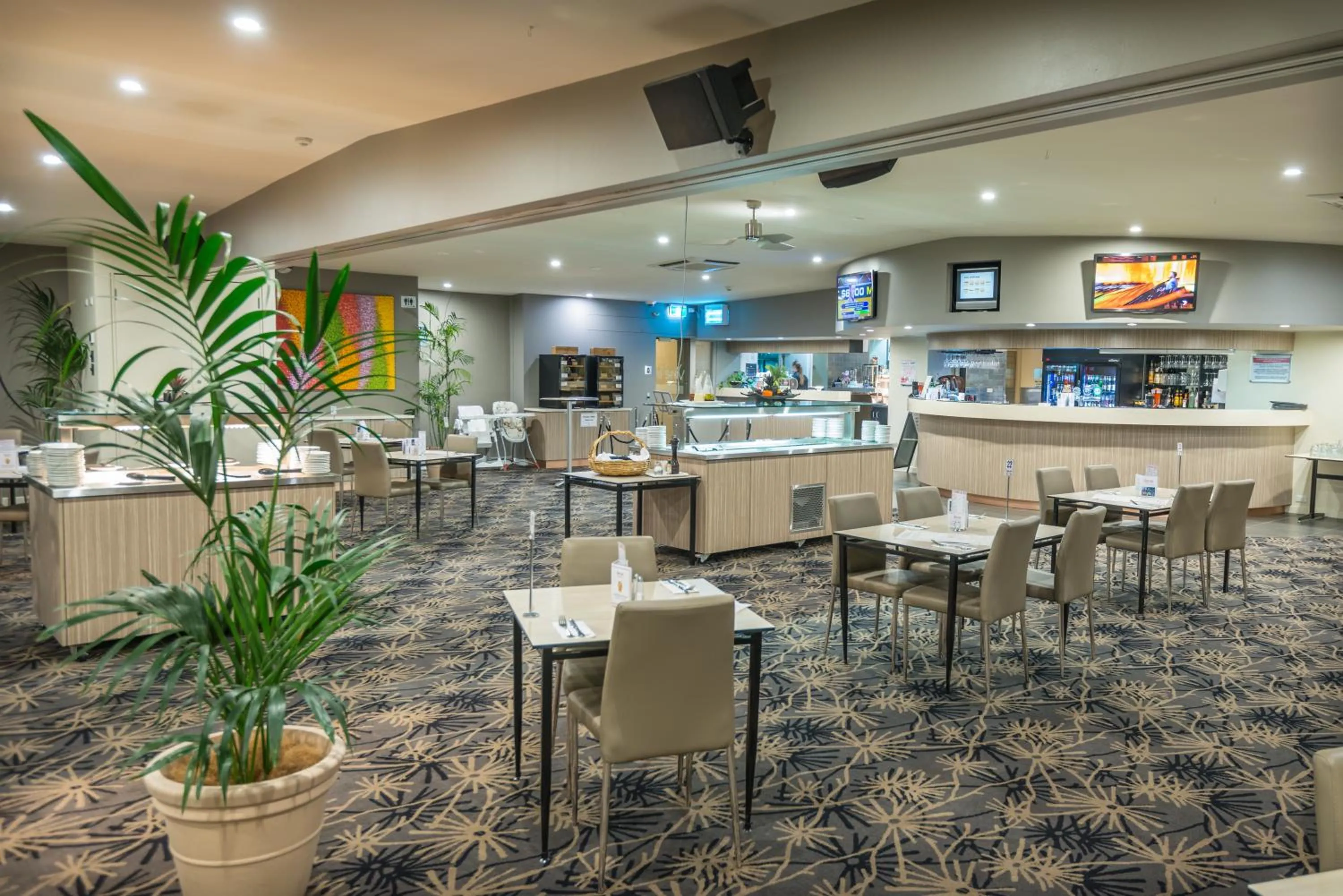 Lunch in Vine Inn Barossa