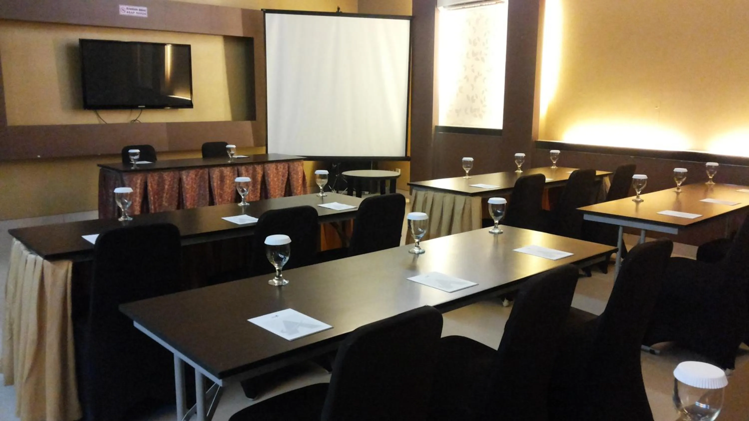 Business facilities in Drego Hotel