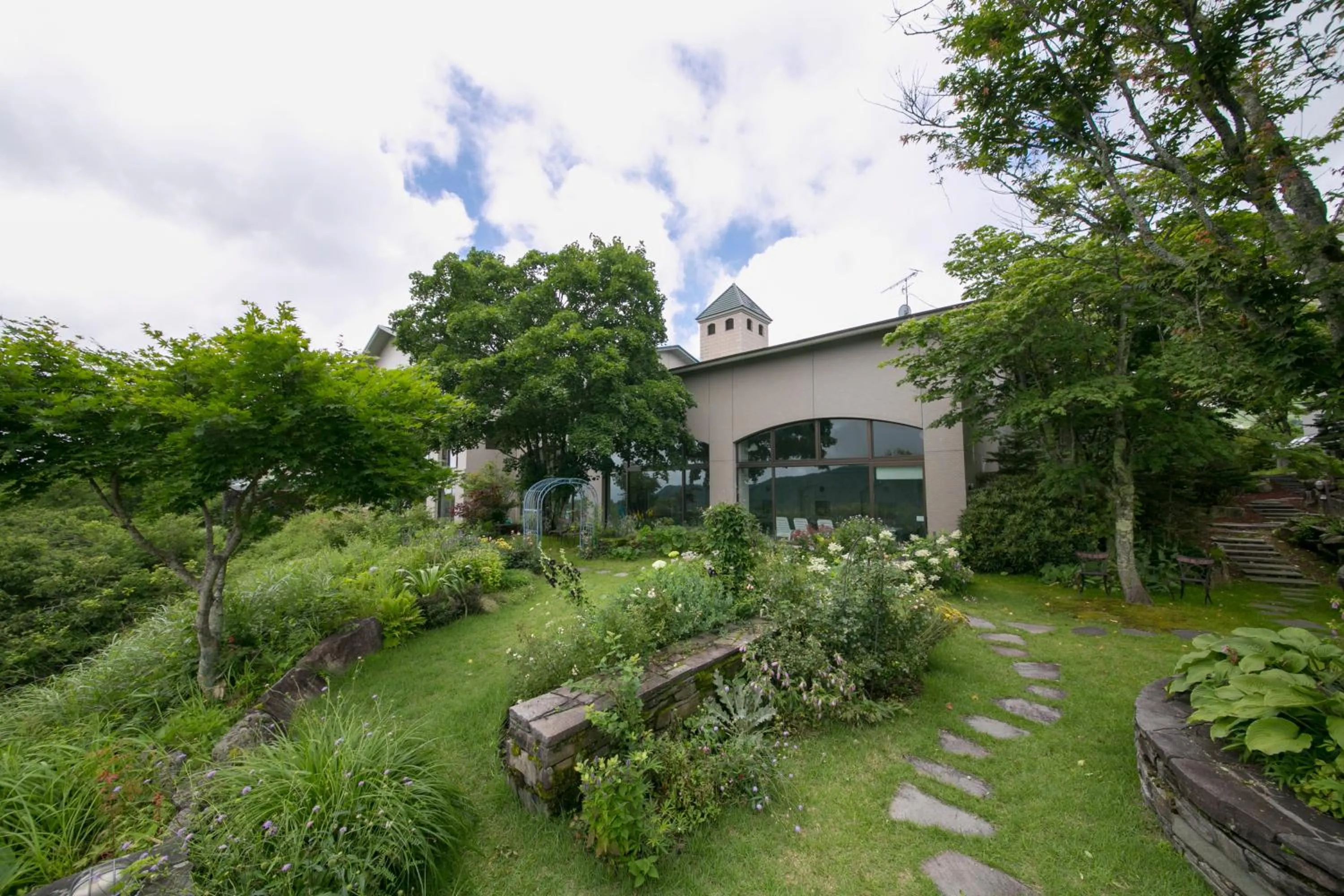 Garden in Sky Park Hotel