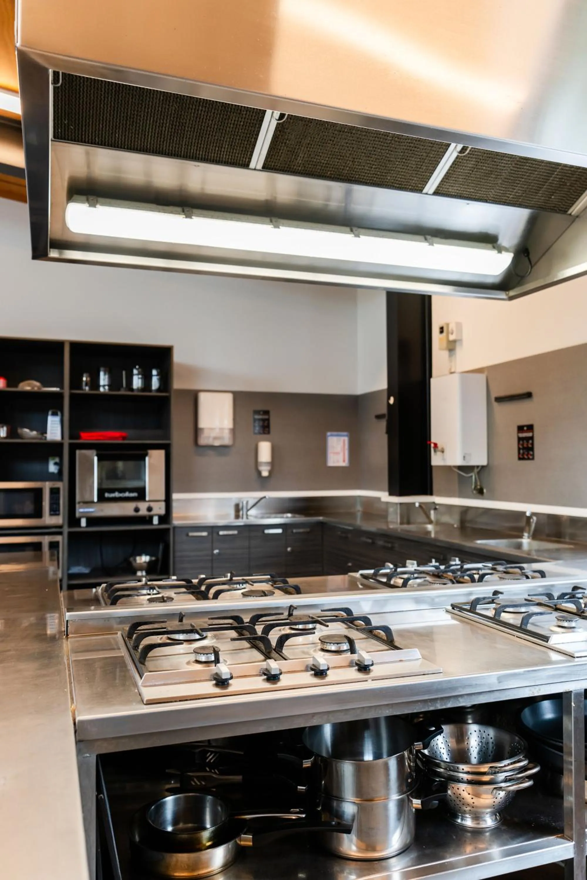 Kitchen or kitchenette in Haka House Rotorua