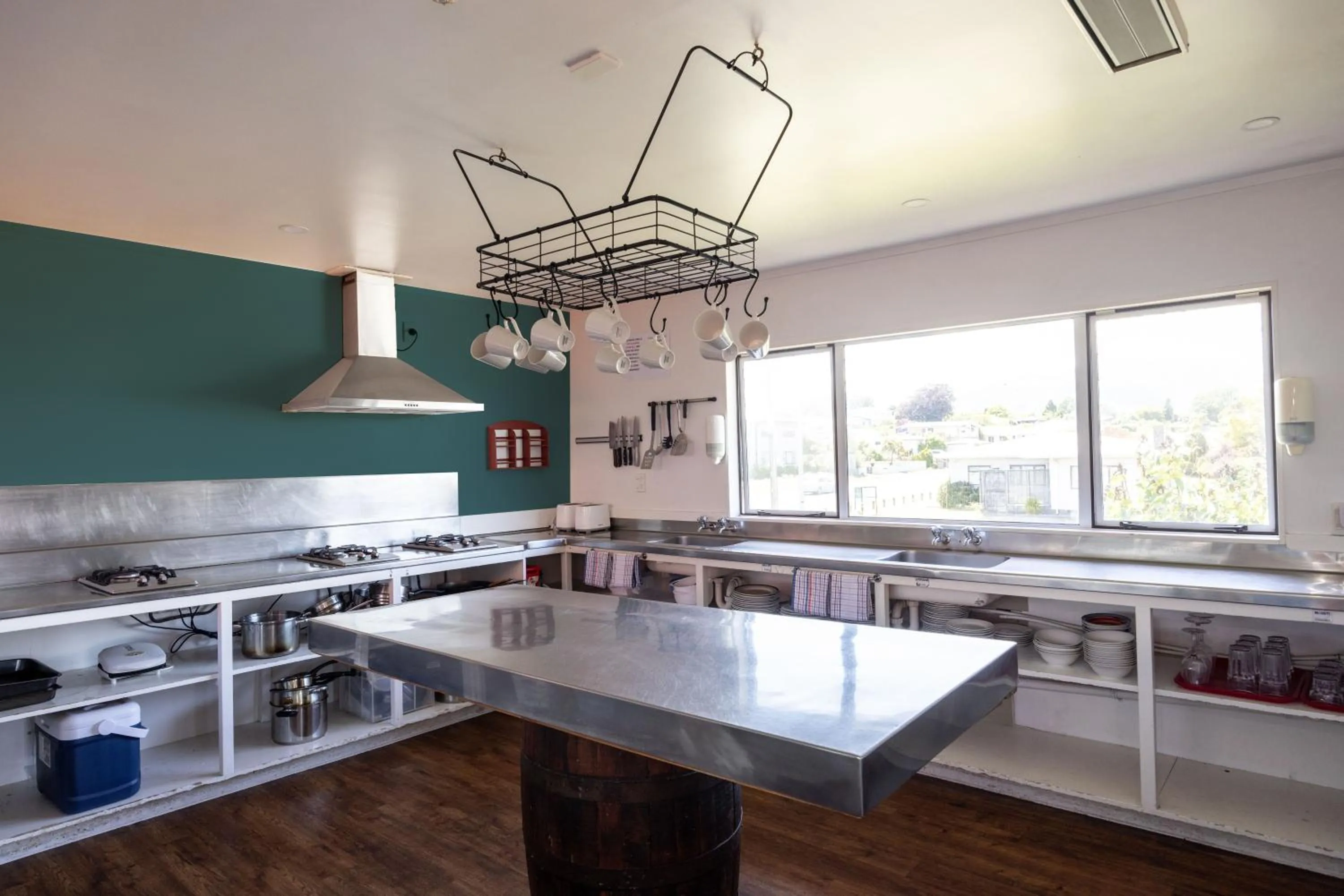 Communal kitchen in Haka House Taupo