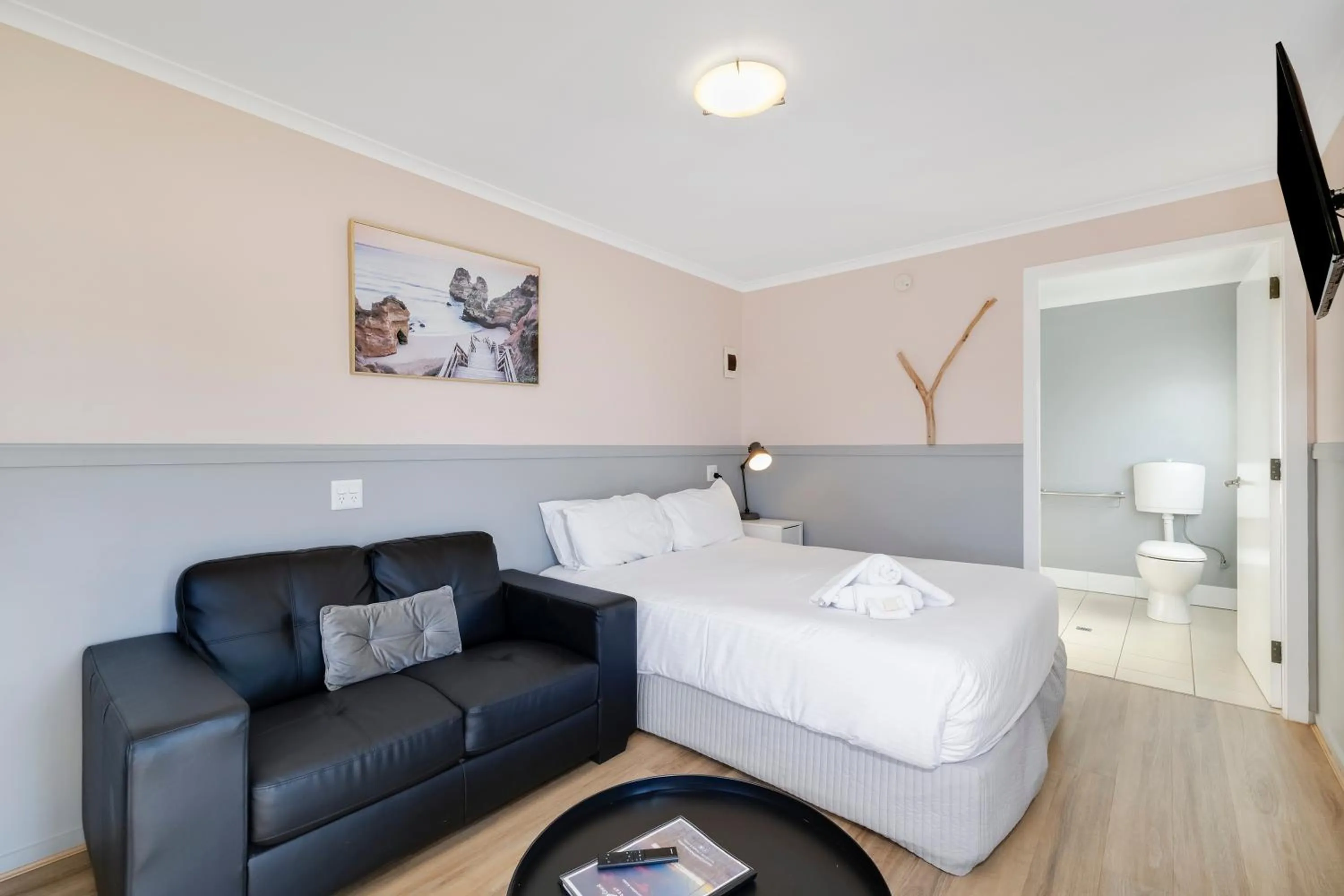 Bed in South Coast Retreat