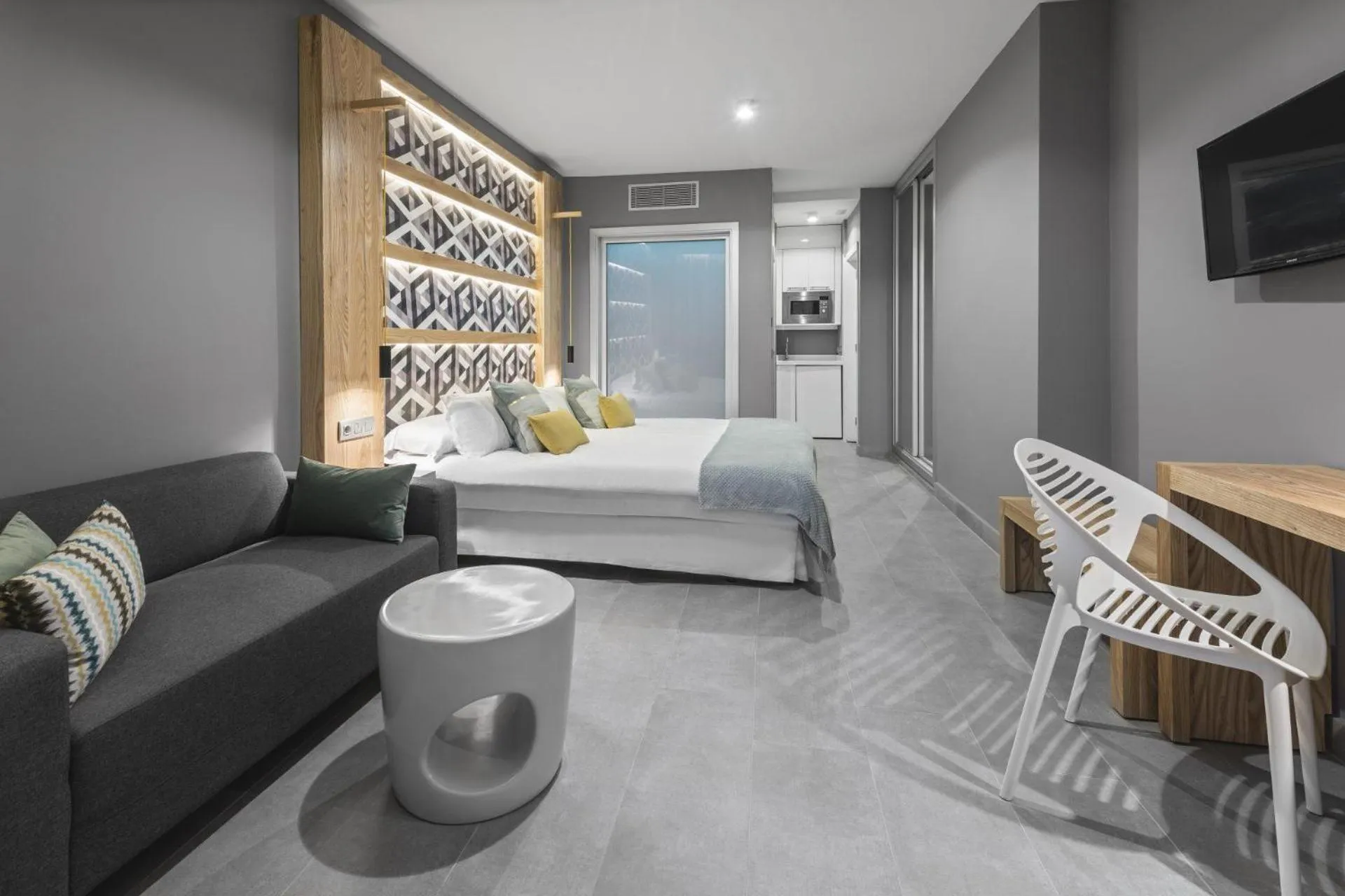 Photo of the whole room, Bed in Hotel Atlantic Mirage Suites & SPA - ADULTS ONLY