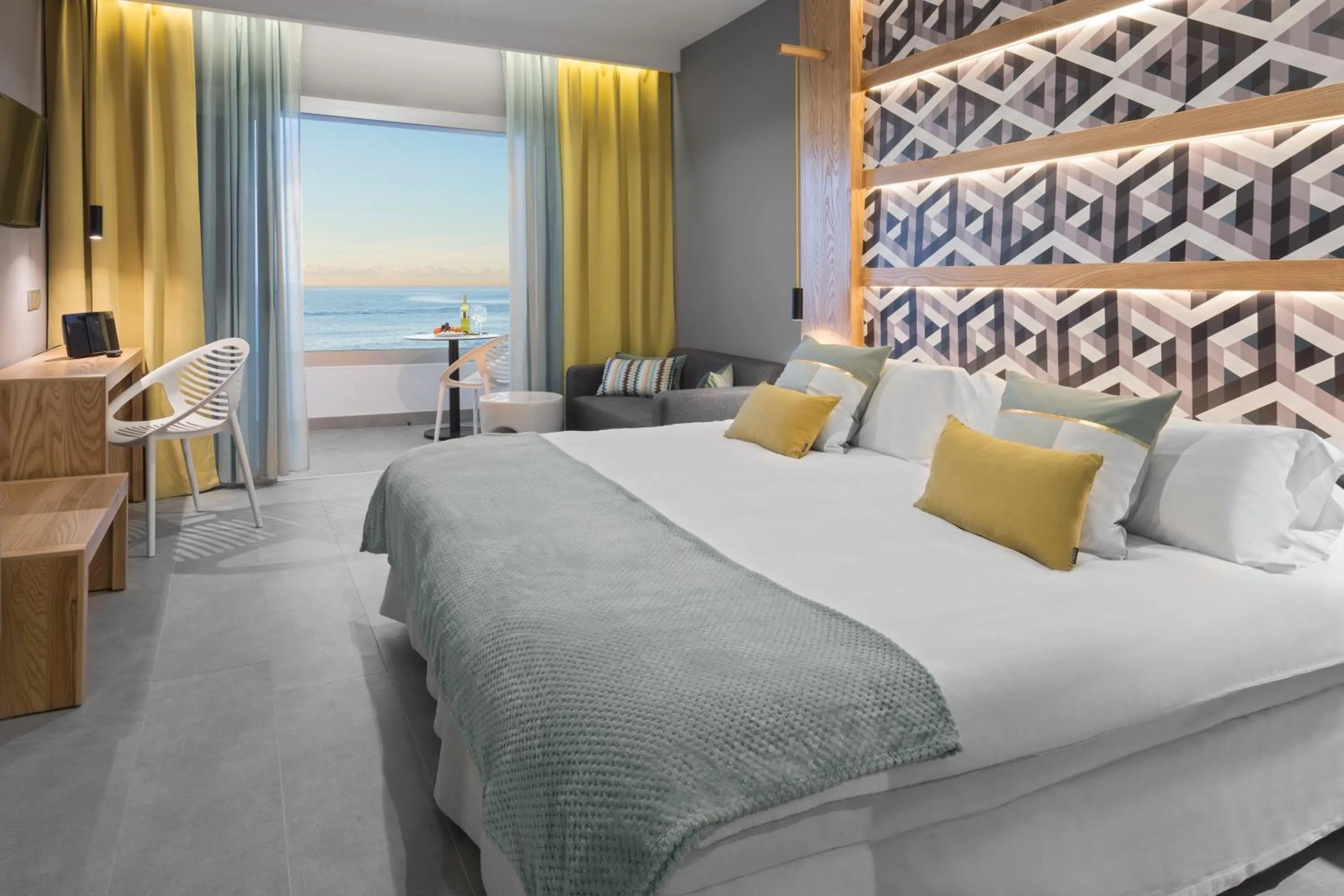 Junior Suite Accessible in Hotel Atlantic Mirage Suites & SPA - ADULTS ONLY