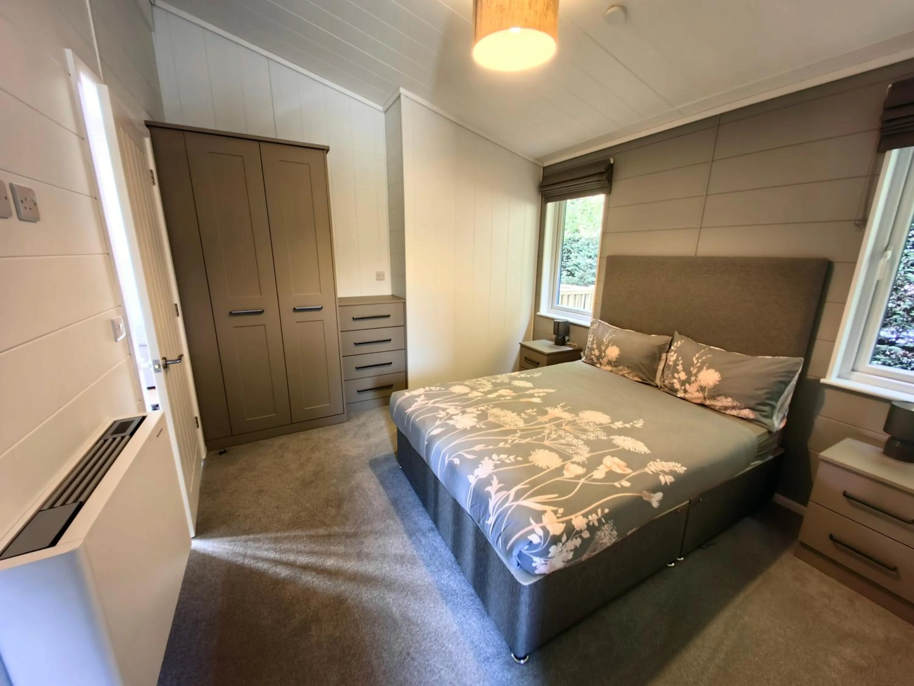 Bedroom, Bed in King's Lynn Caravan & Camping Park