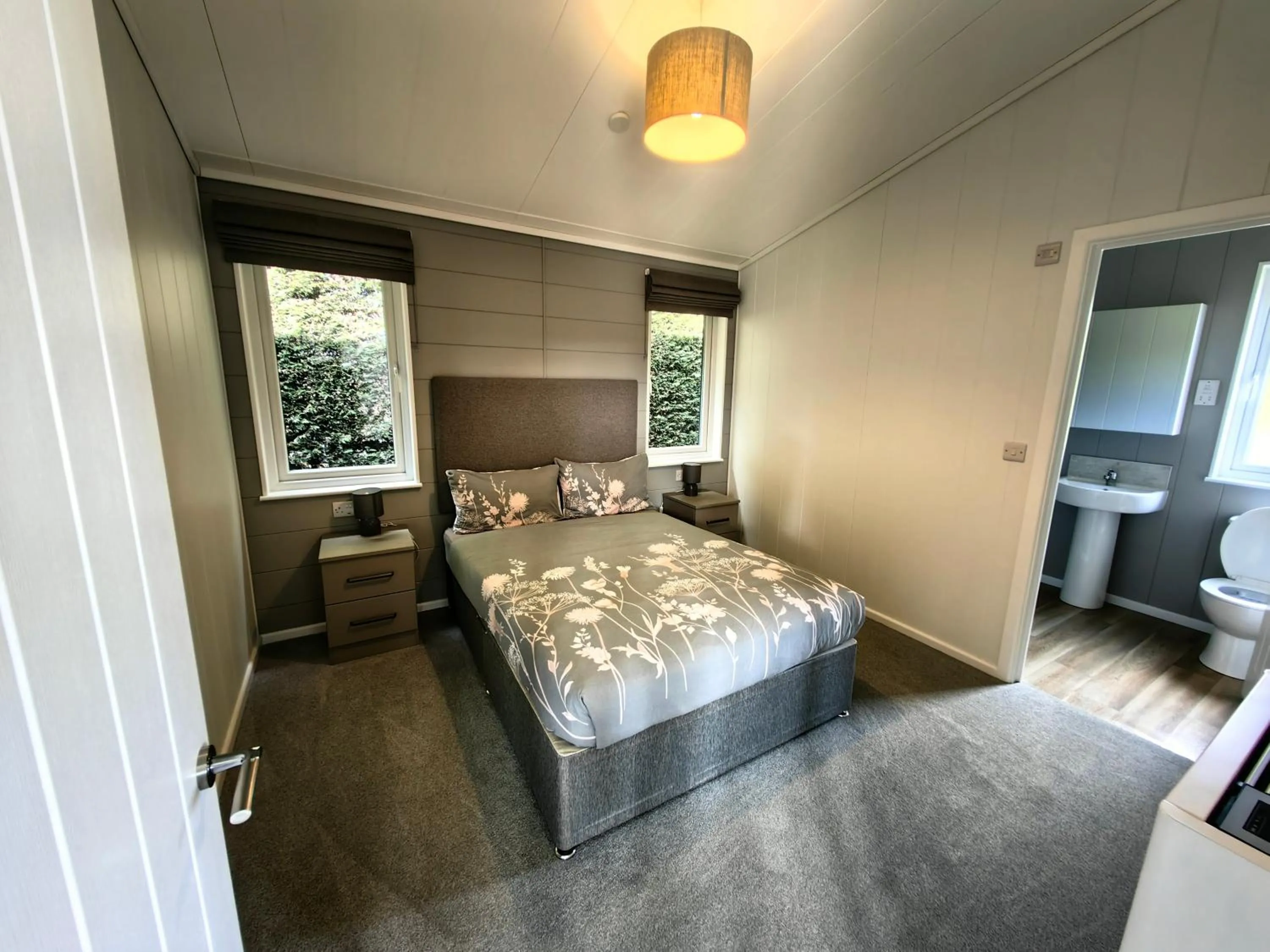 Bedroom, Bed in King's Lynn Caravan & Camping Park