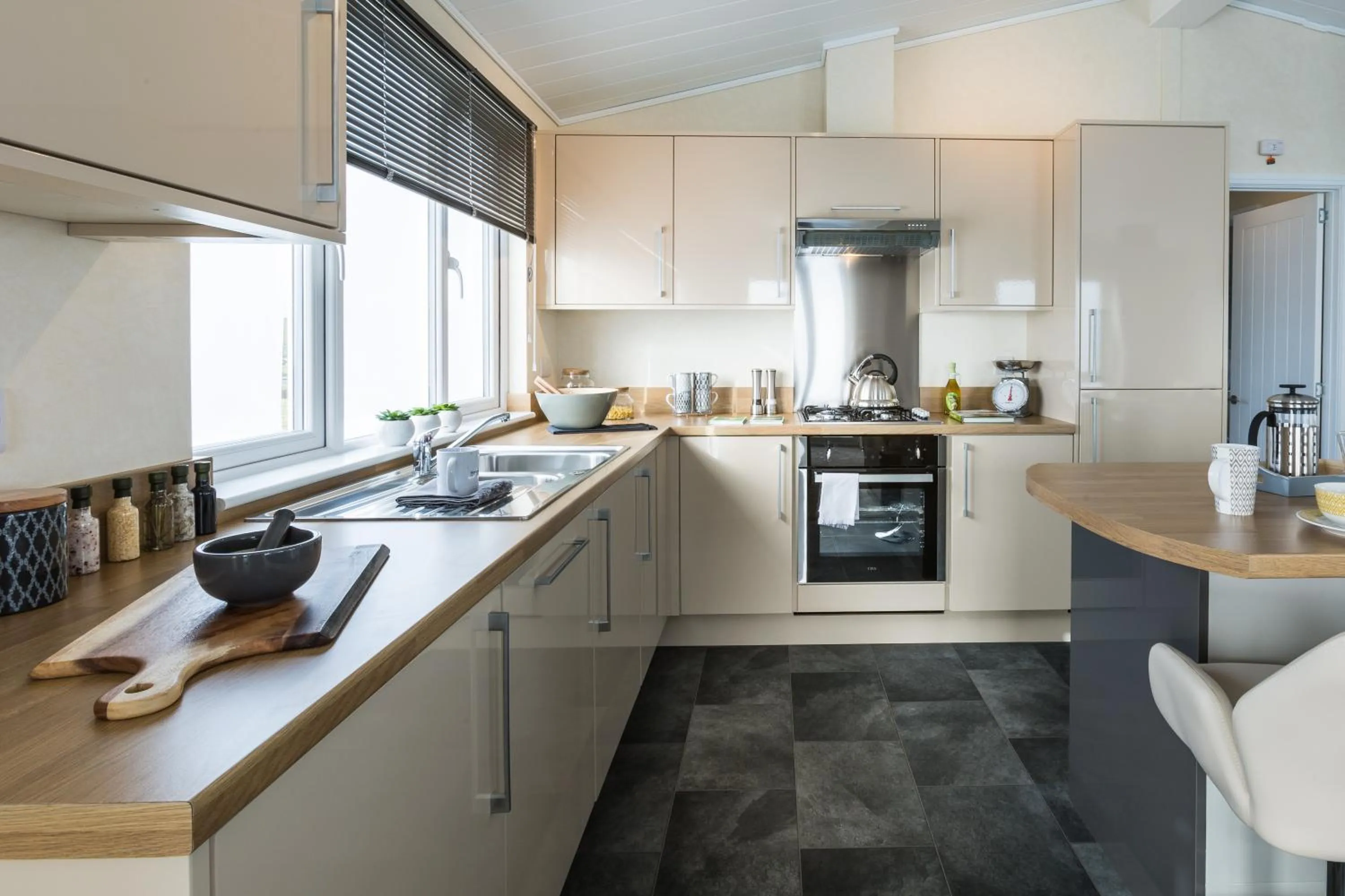 Kitchen or kitchenette in King's Lynn Caravan & Camping Park